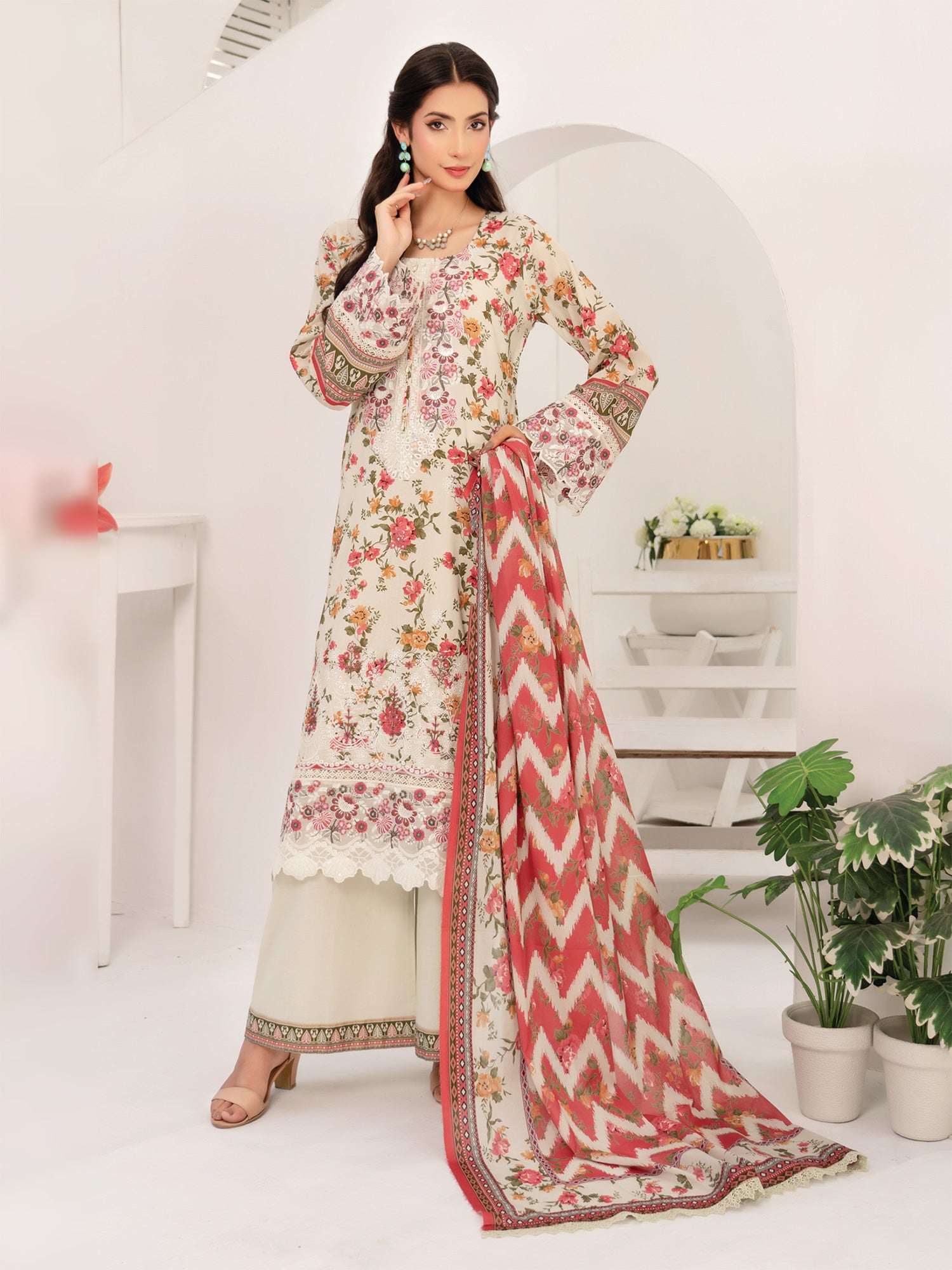 Munira Embroidered Lawn Suit (Vol.47 - D02) - Light Mint