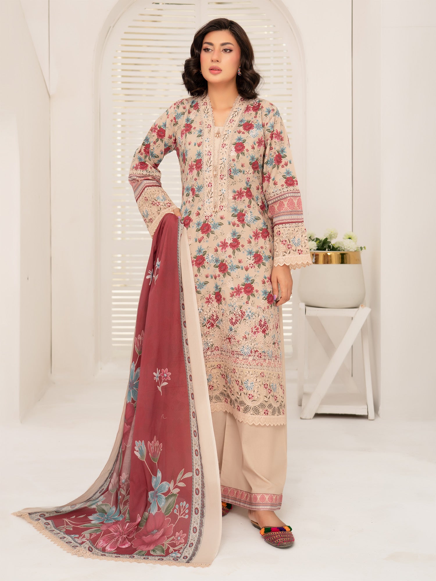 Munira Embroidered Lawn Suit (Vol.47 - D07) - Beige Floral