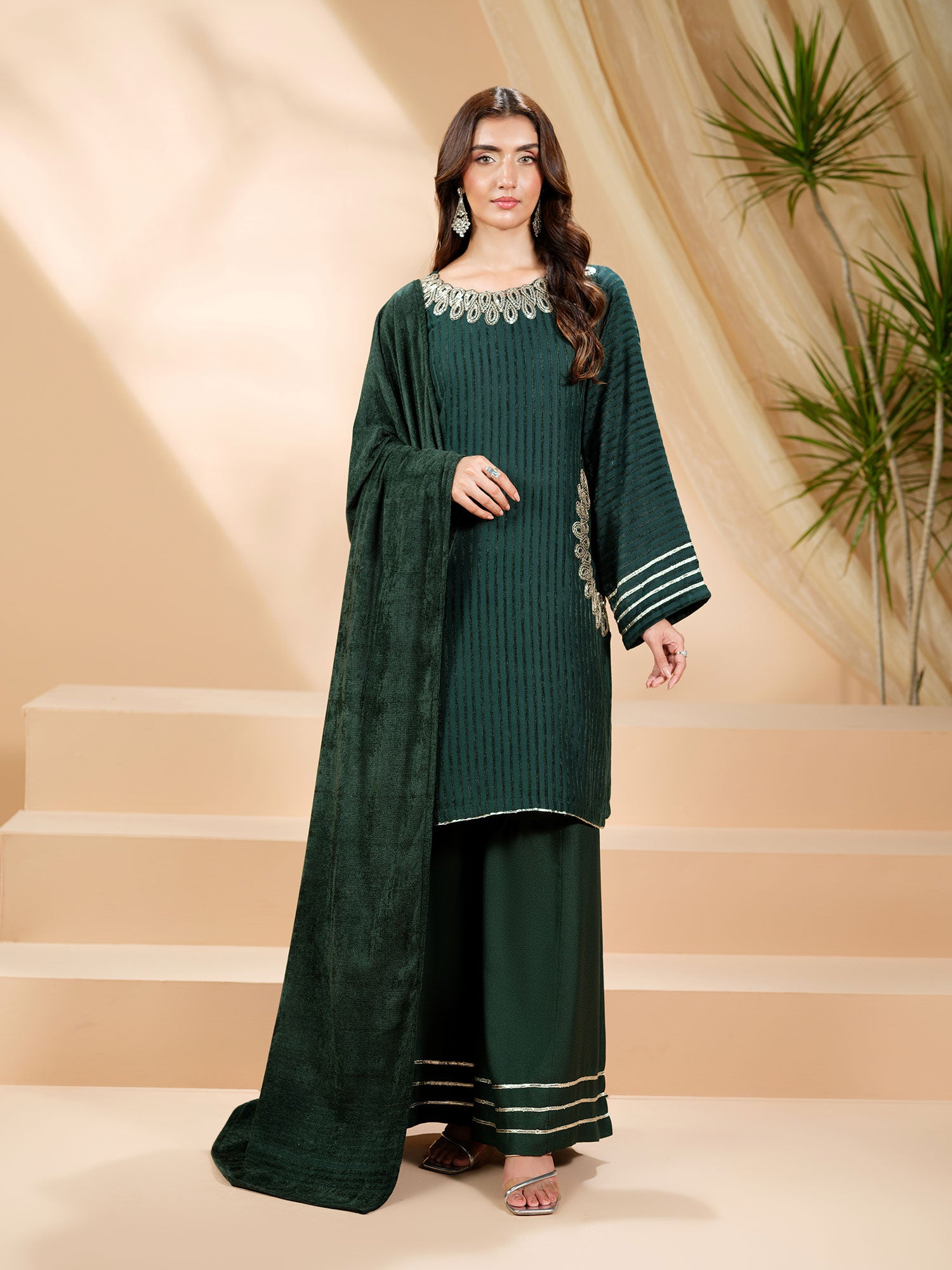 Heera's Pashmina Velvet 3-Piece Suit - Sabzarina Luxe
