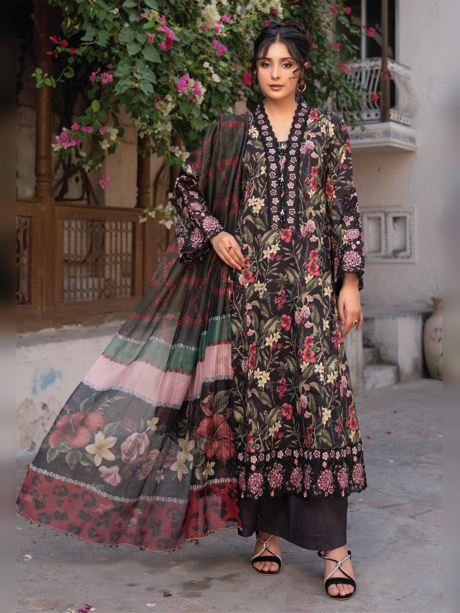 Munira Kinzzay Lawn Frock Suit (MSL-01) - Black