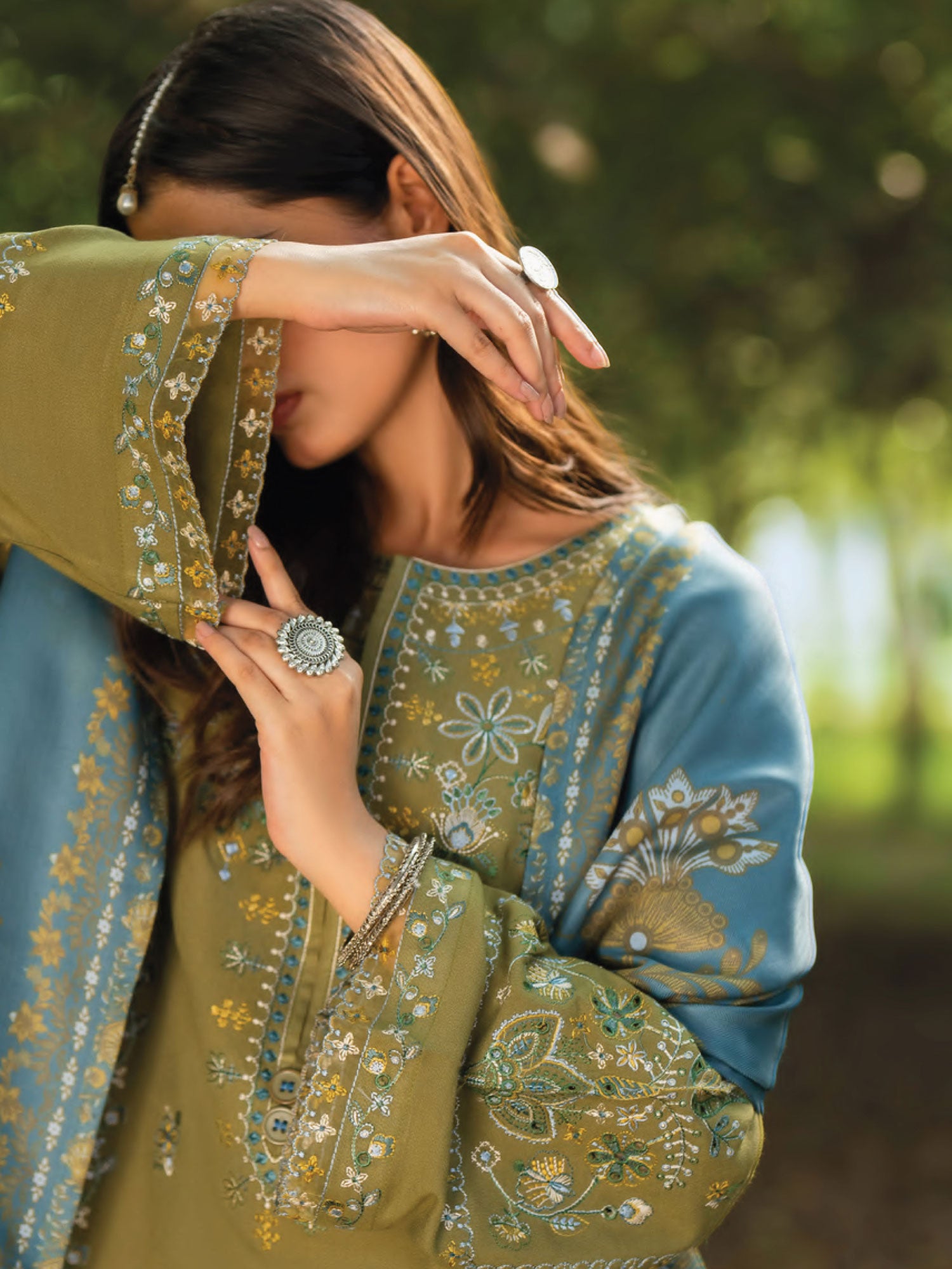 Casual Lite Winter Dhanak Suit with Pashmina Shawl - Moss Green