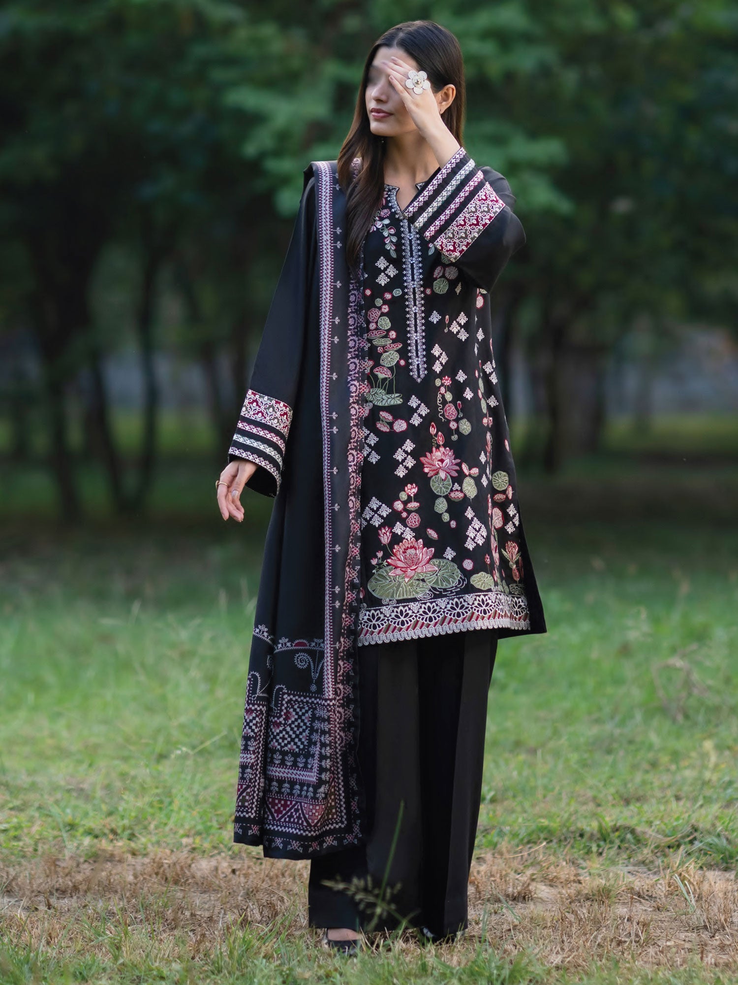 Casual Lite Winter Dhanak Suit with Pashmina Shawl - Black