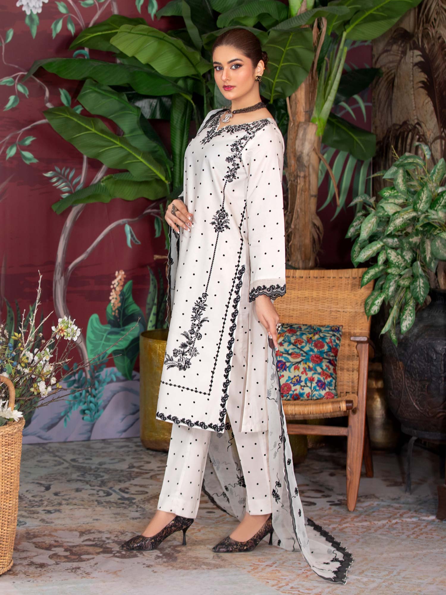 Heera's White & Black Embroidered Winter Linen Suit