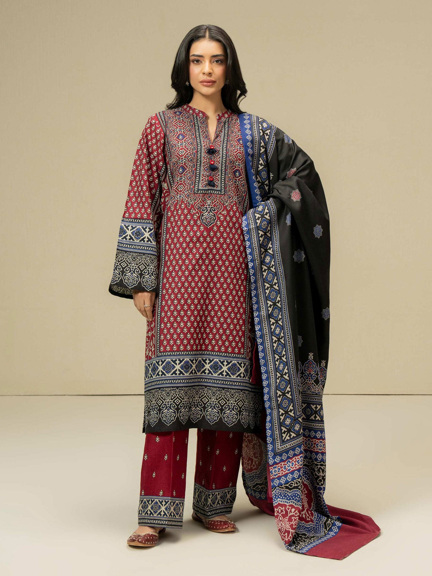 Limelight Maroon Khaddar 3-Piece Suit (A2917SU)