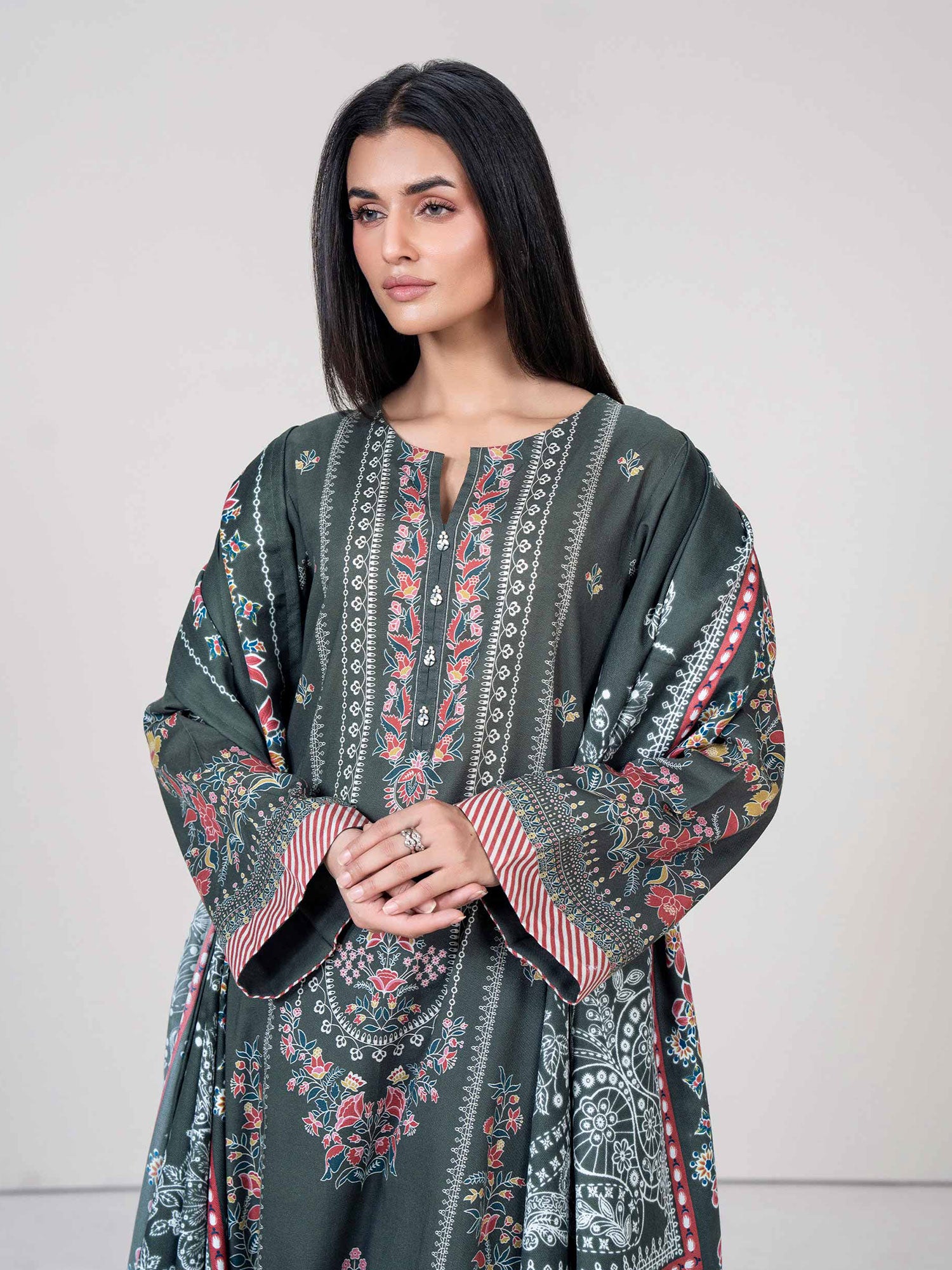 Limelight Grey Khaddar 3-Piece Suit (A3388SU)