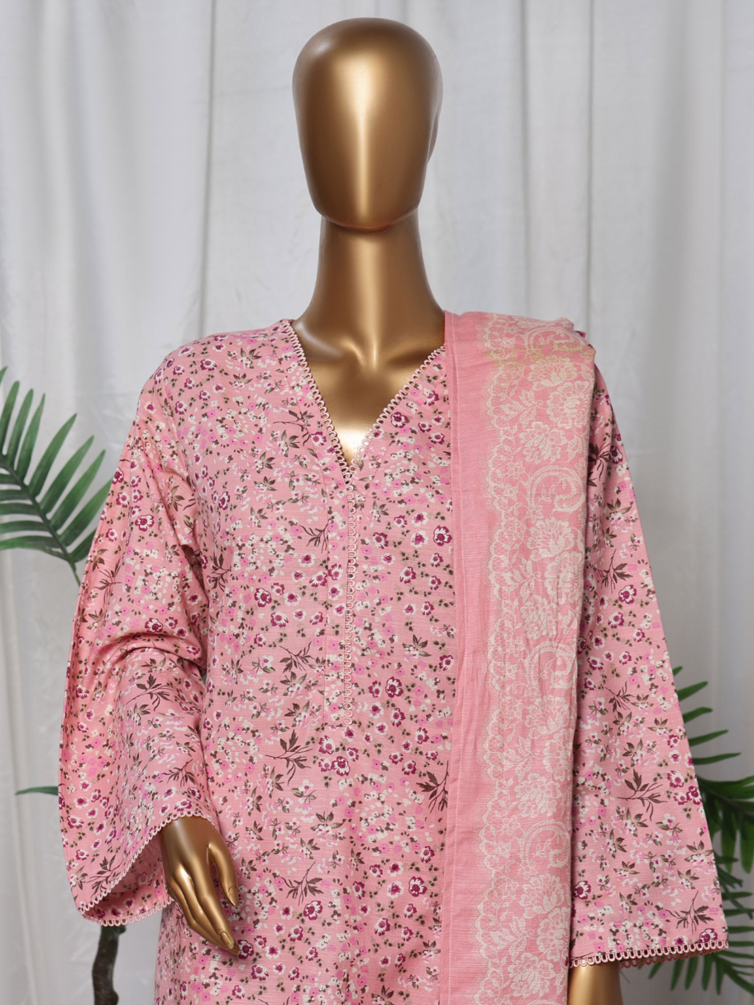 Bin Saeed Khaddar Pink Printed 3-Piece Suit