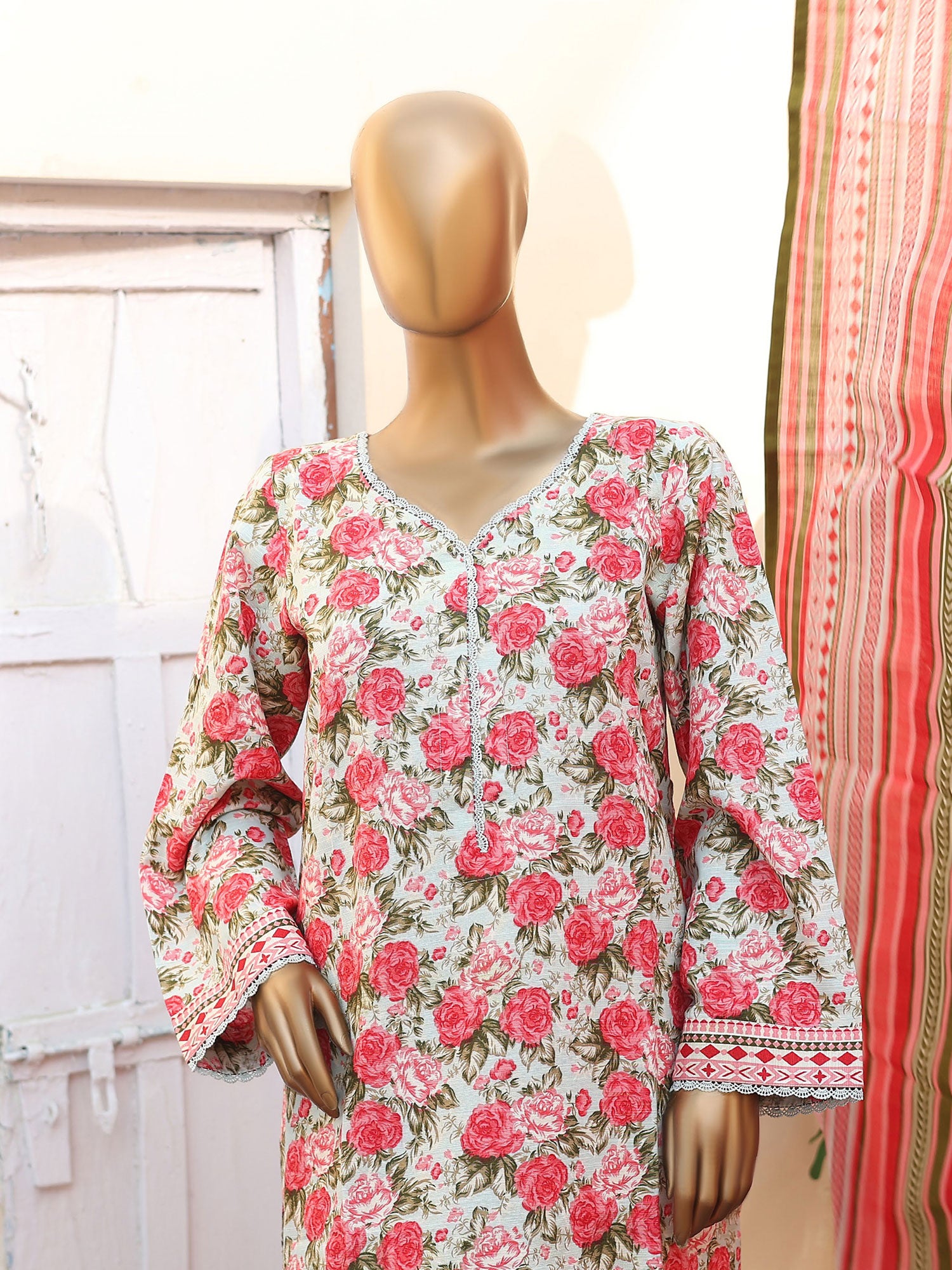 Bin Saeed Khaddar Pink Roses 3-Piece Suit