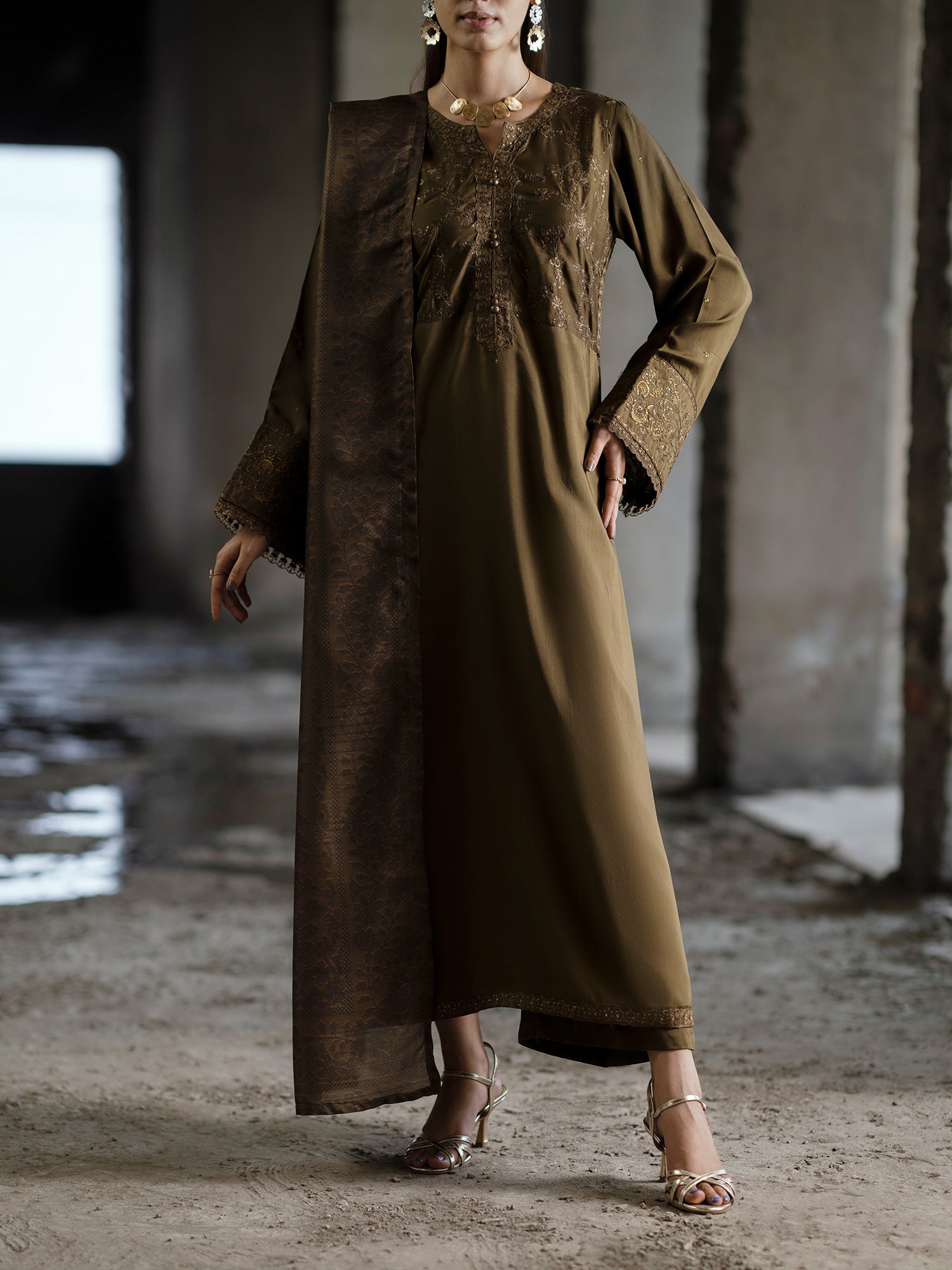 Casual Lite "Sham Vol II" Embroidered Silk-Viscose Suit - Olive