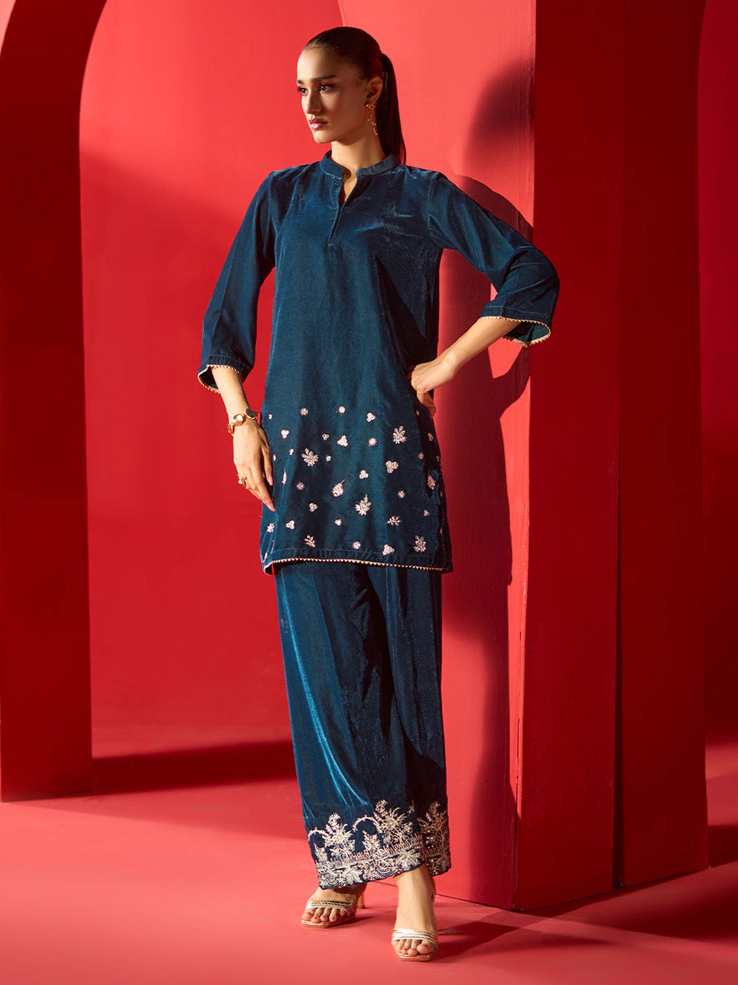 Ally's Velvet Embroidered 2-Piece Suit (EA39) - Zinc