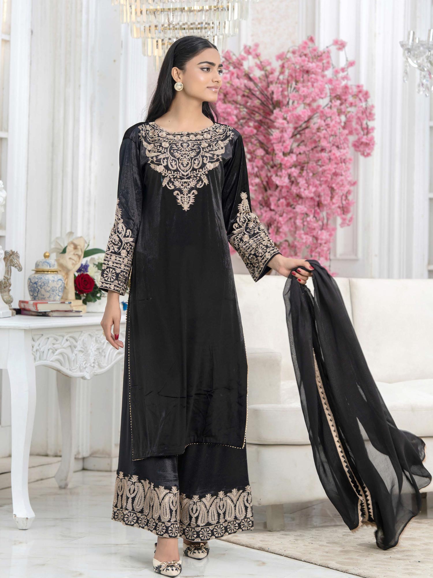 Rangz "Filhaal" Velvet Embroidered 3-Piece Suit - Black