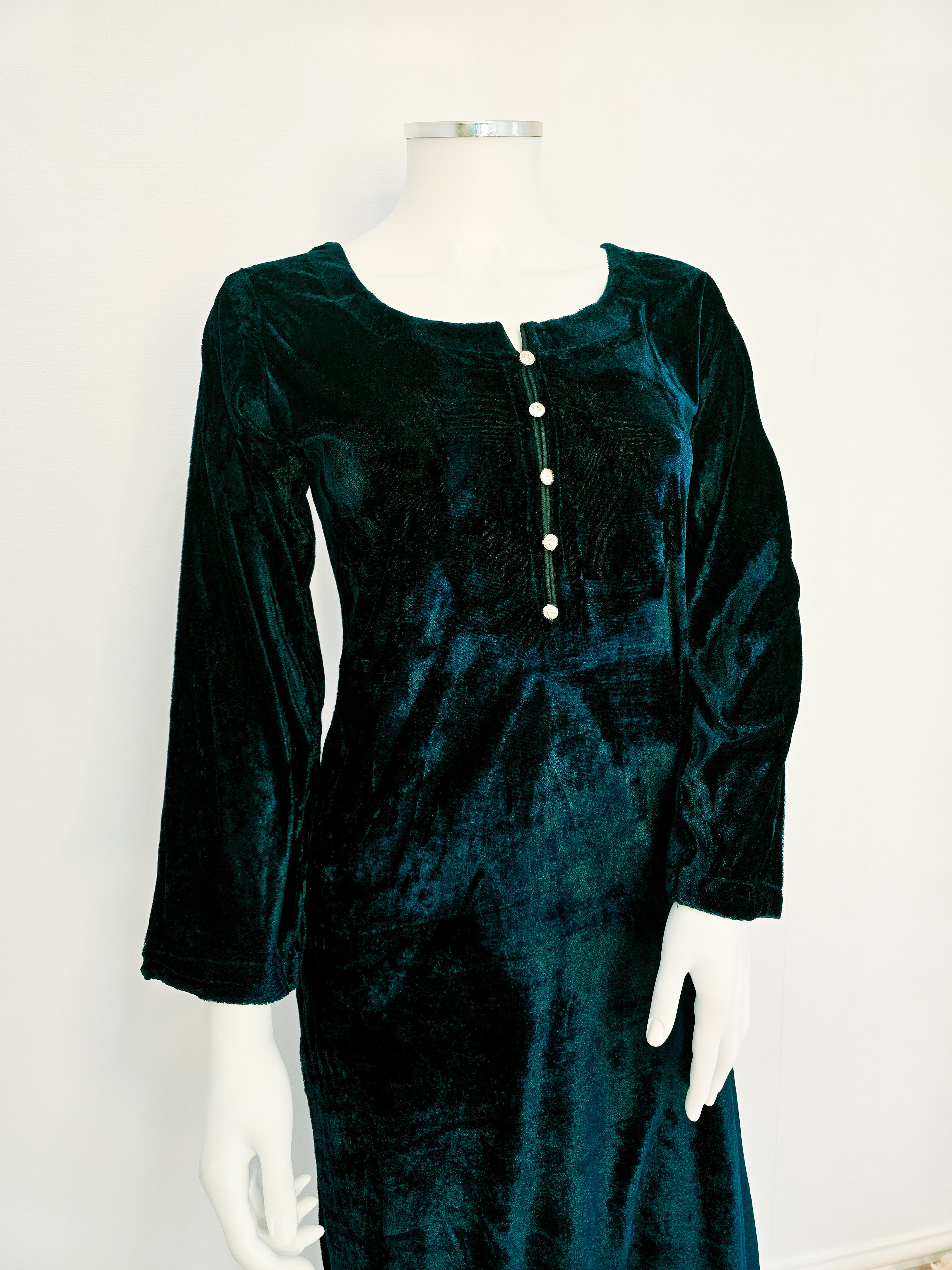 Green Winter Velvet Plain 2-Piece Suit