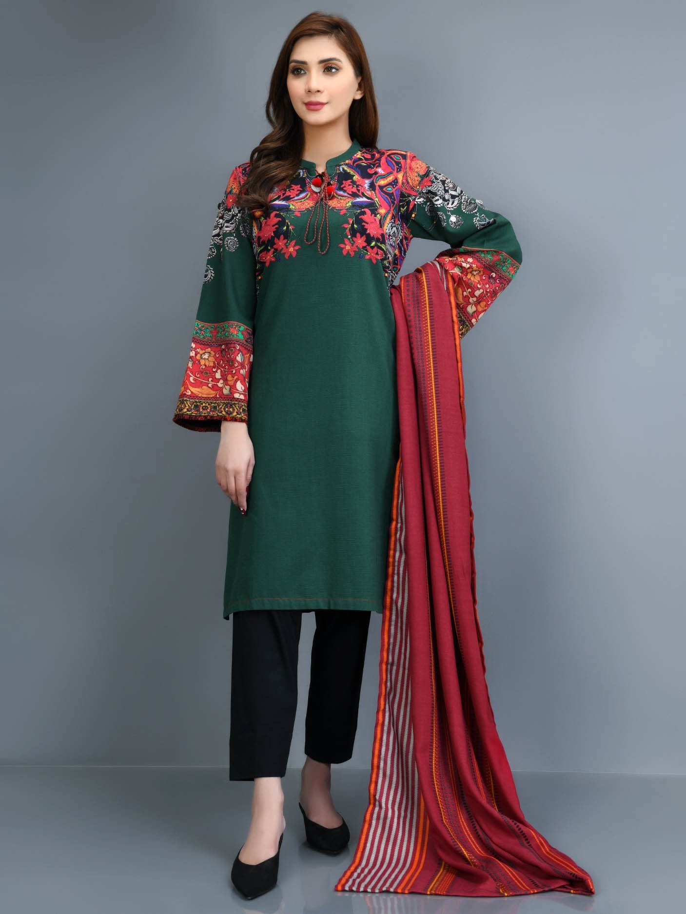 Limelight Green Slub Khaddar 2-Piece Suit (P4187SU)