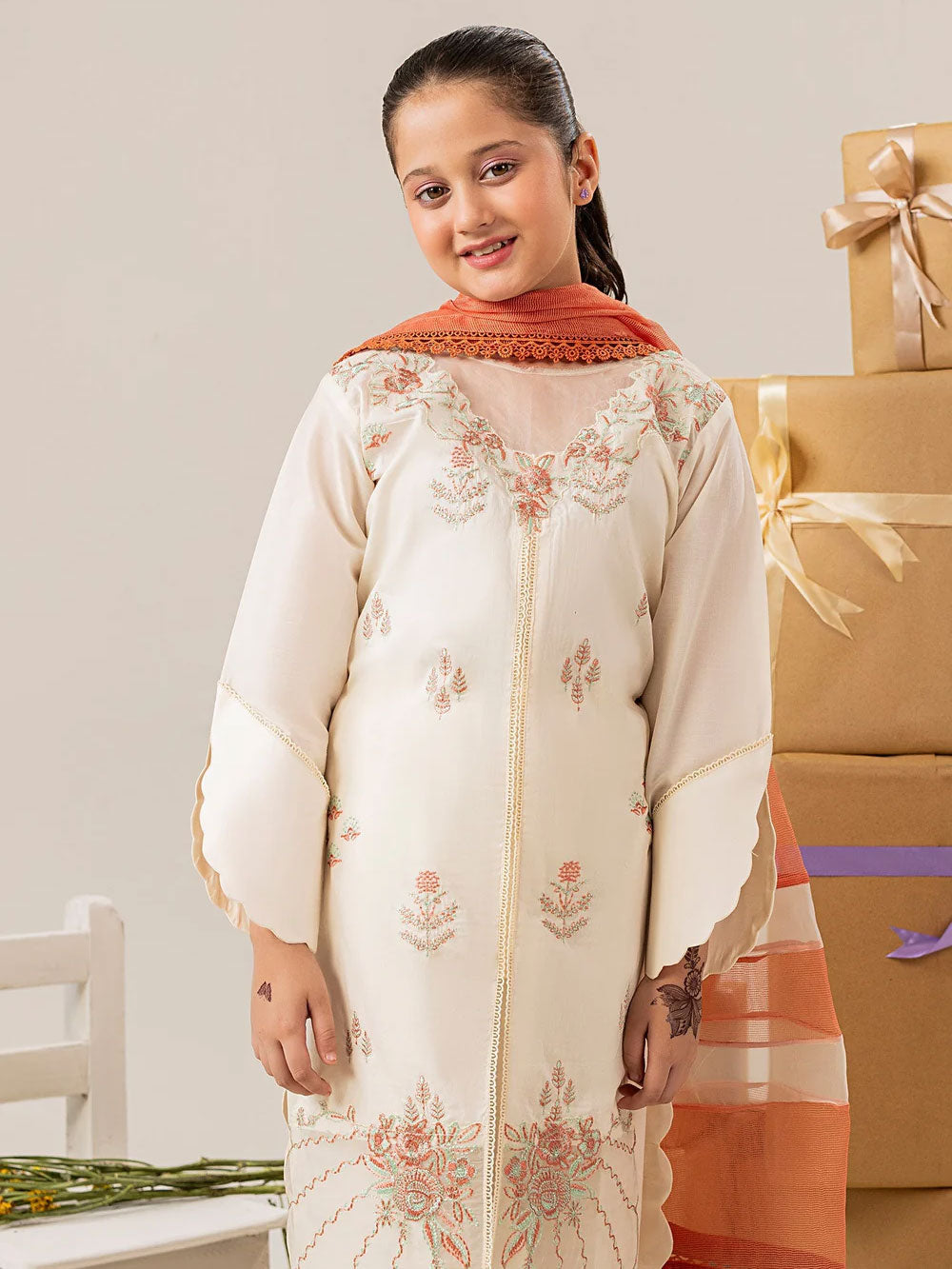 Zarqun Kids "Nissa" Embroidered Lawn Suit - Off-White (2535A)