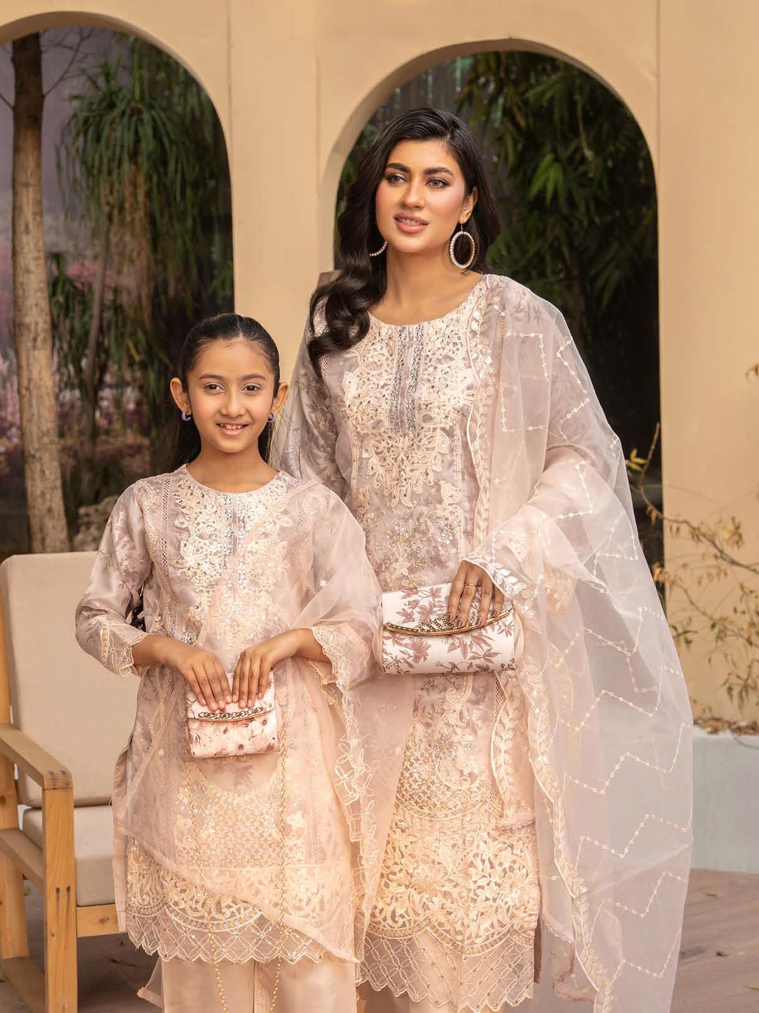 Rangz Mother-Daughter Lux Organza Suit with Clutch - Peach