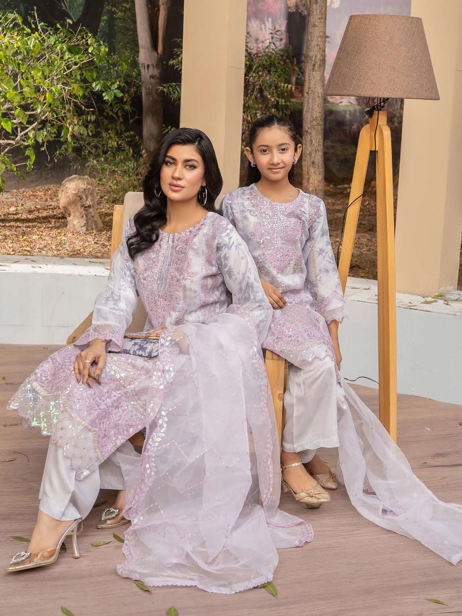 Rangz Mother-Daughter Lux Organza Suit with Clutch - Lilac