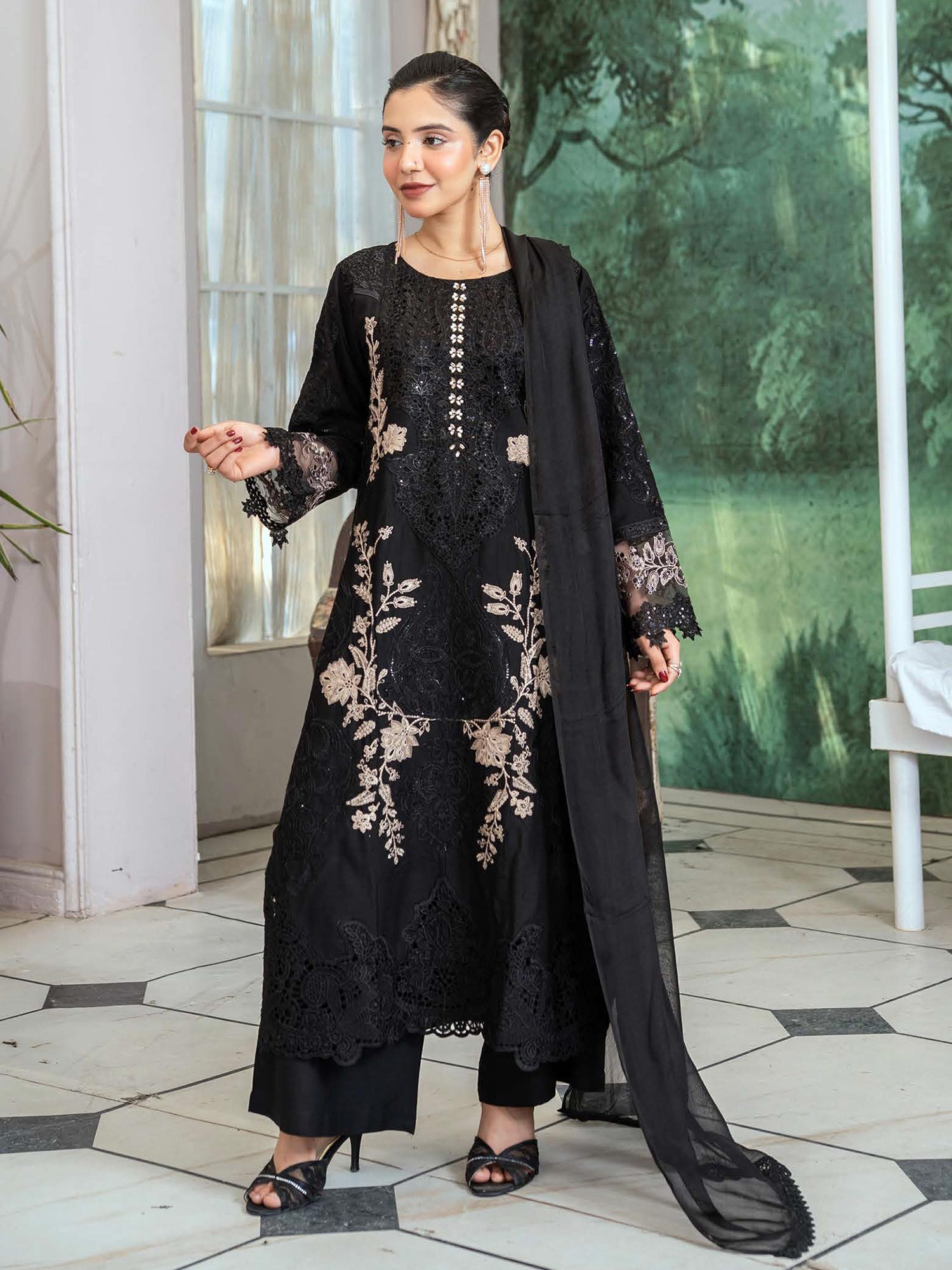 Lux Embroidered Linen 3pc Suit - Black