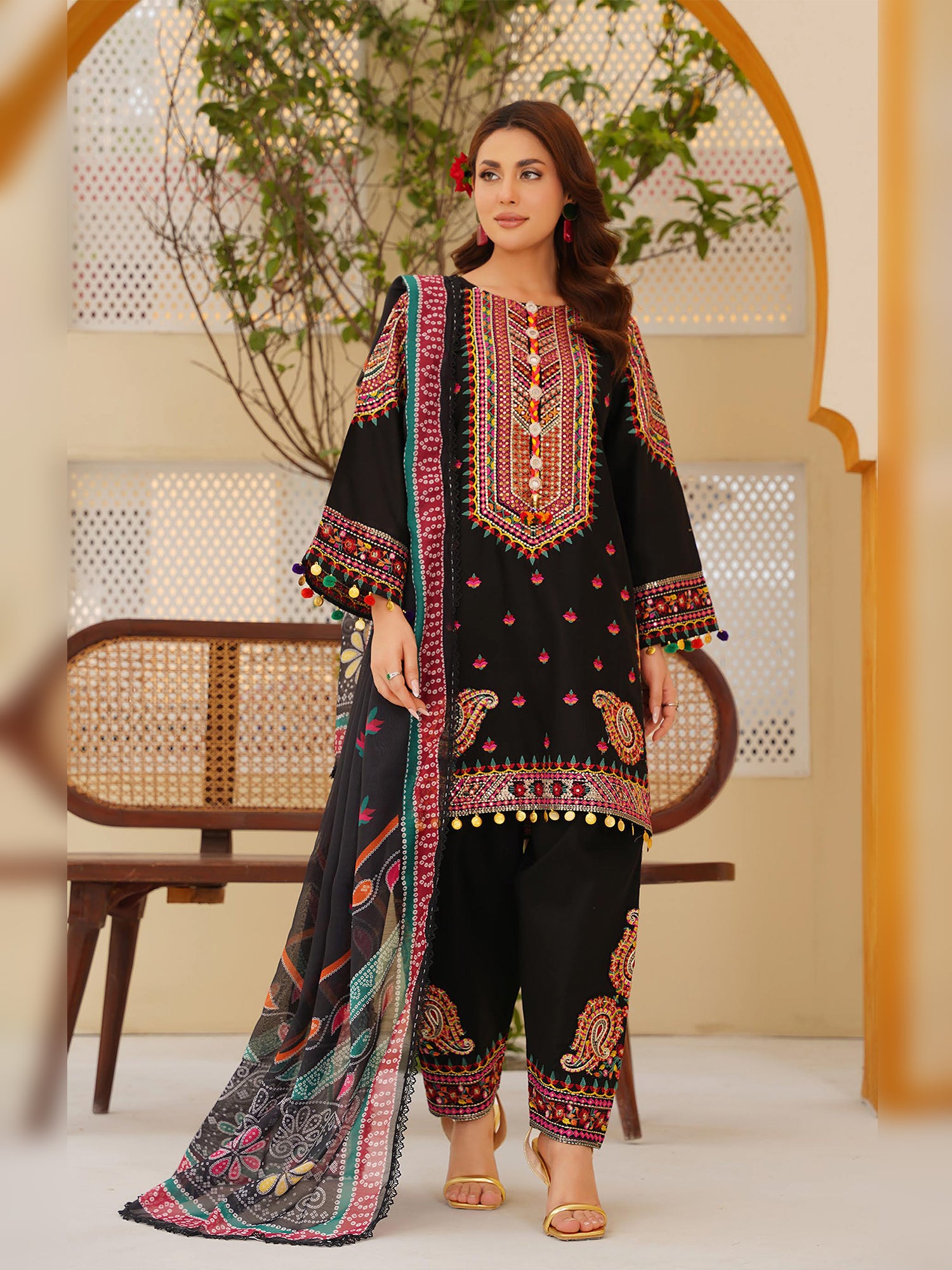 Black Embroidered Cotton-Lawn 3-Piece Suit (MD03-A)