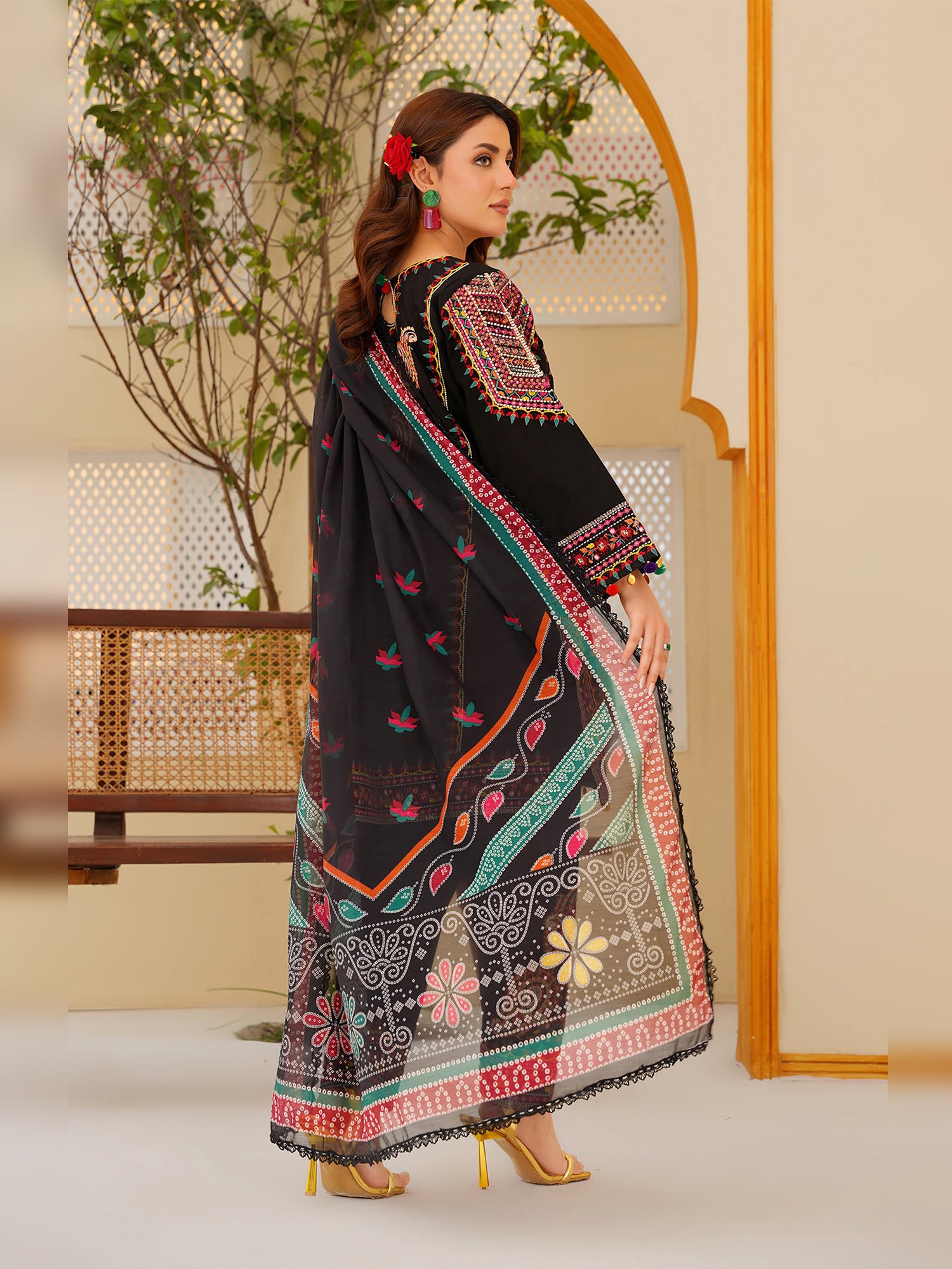 Black Embroidered Cotton-Lawn 3-Piece Suit (MD03-A)