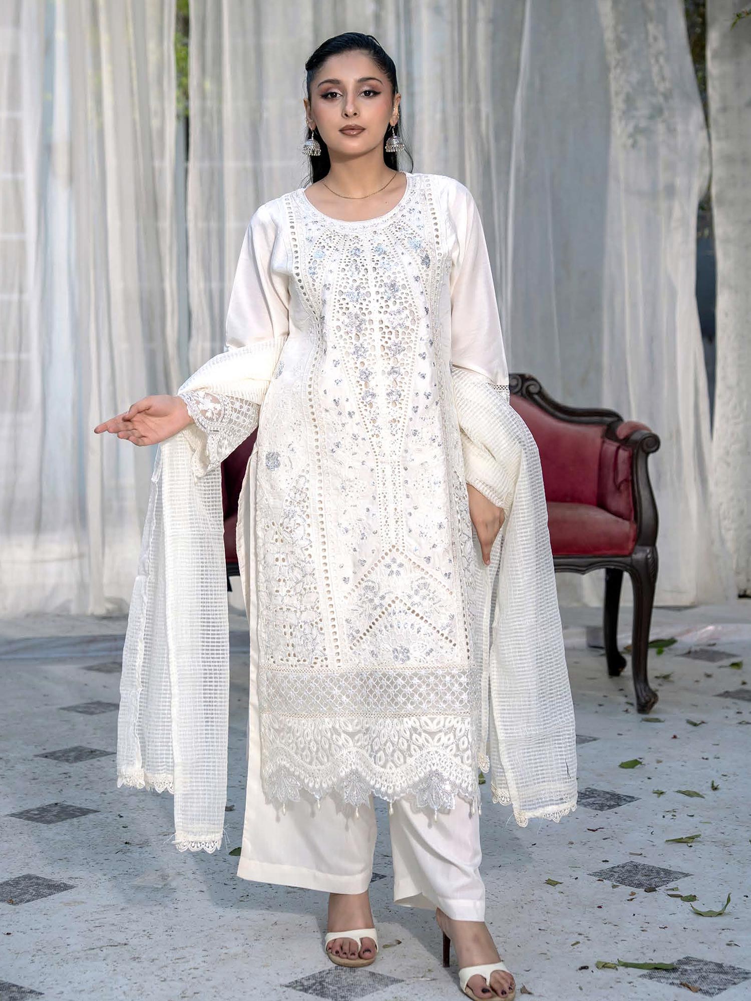 Linen Embroidered Chikankari 3pc Suit - Off-White