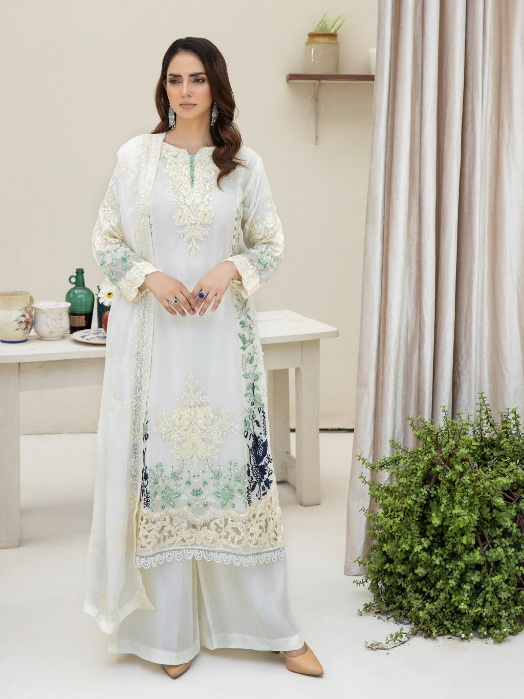 Pure Elegance White Embroidered Chiffon 3-Piece Suit
