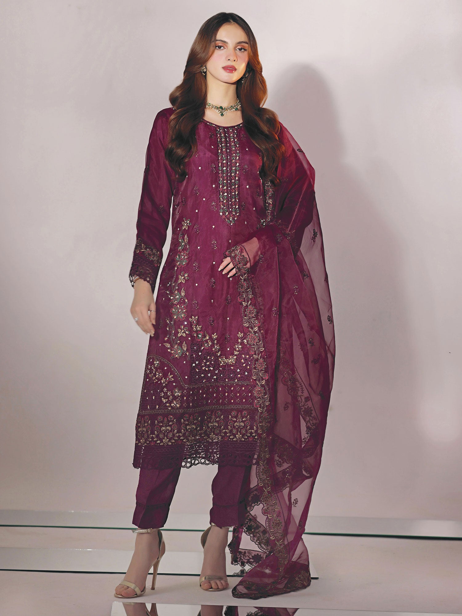 Wardah Uzair "Mahnur" Luxury Organza Suit - Rang-e-Mahnur