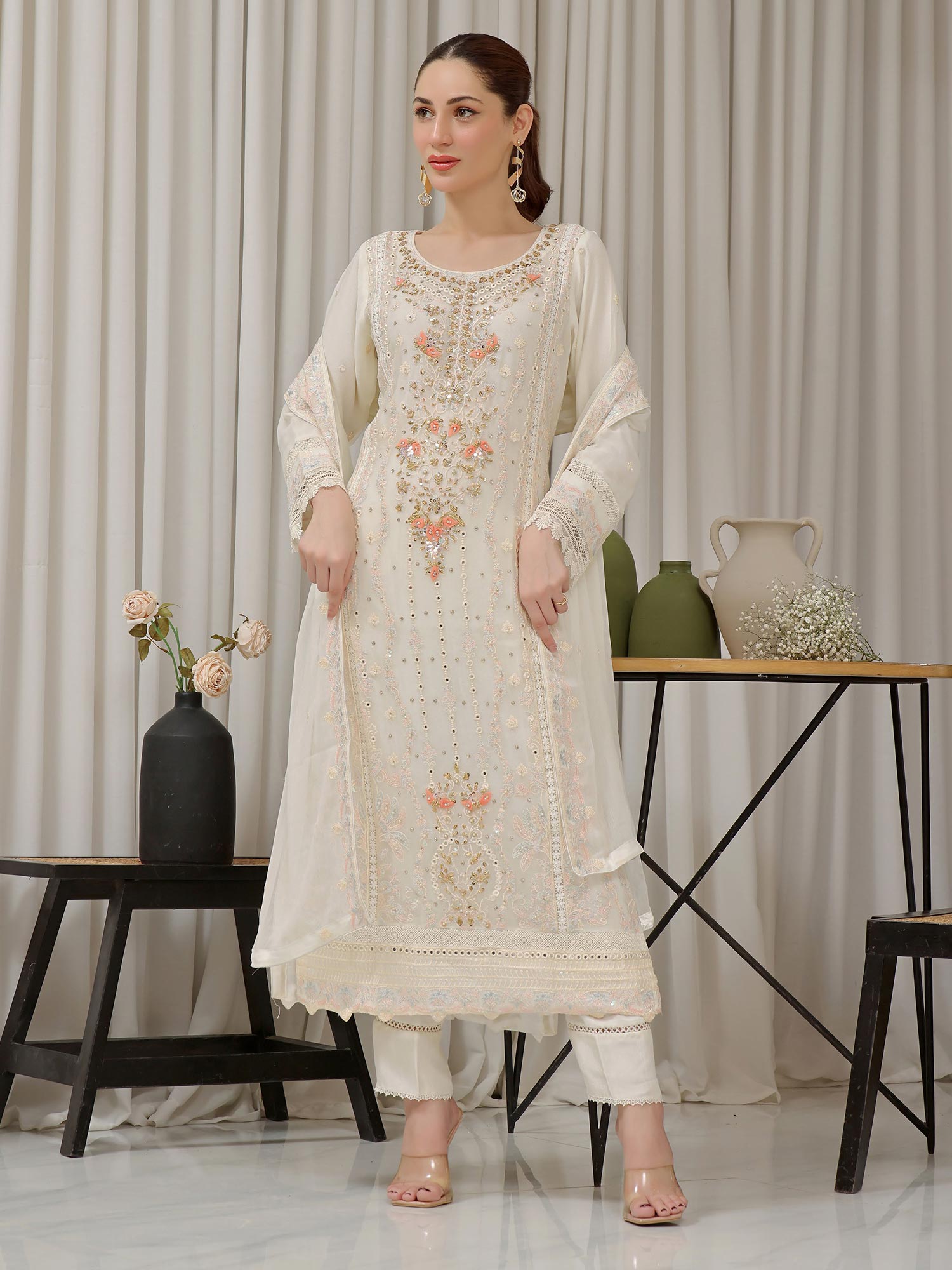 Wardah Uzair "Baag-e-Bahar" Luxury Embroidered Chiffon Suit - Roshnai