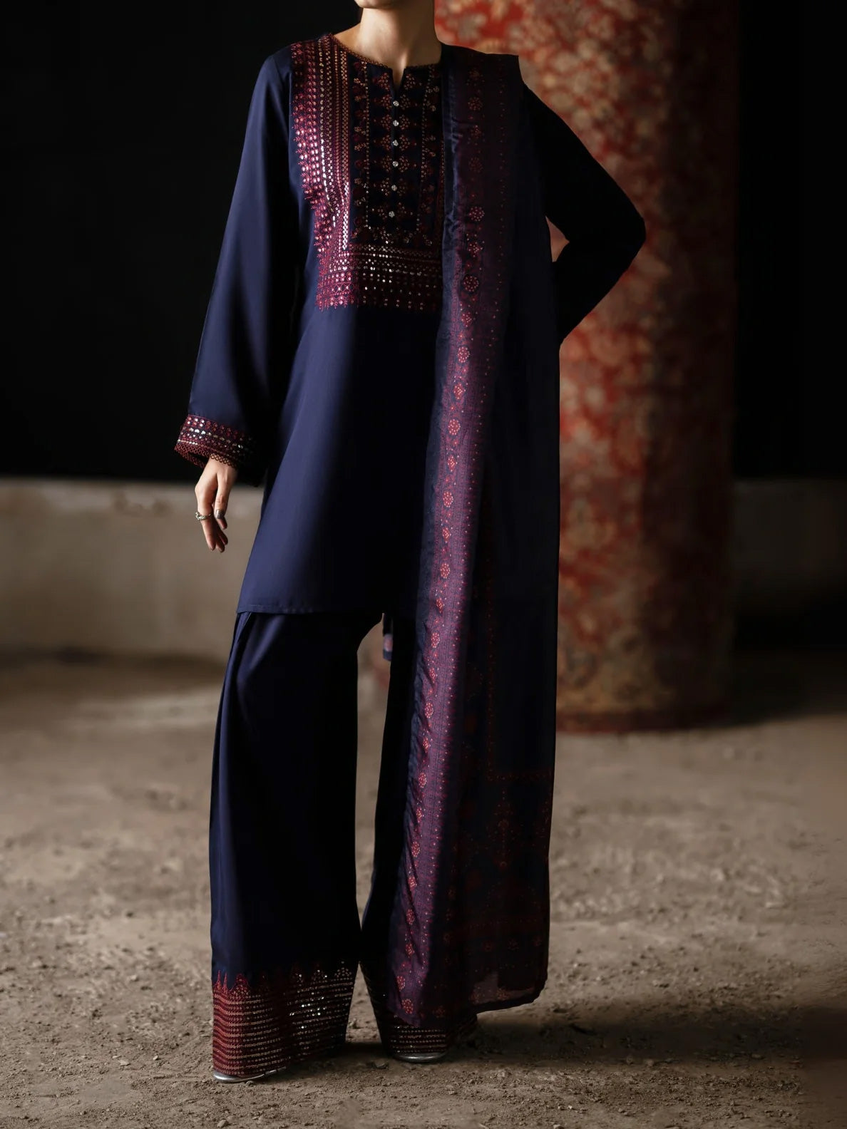 Casual Lite "Sham Vol II" Embroidered Silk-Viscose Suit - Sapphire Bloom
