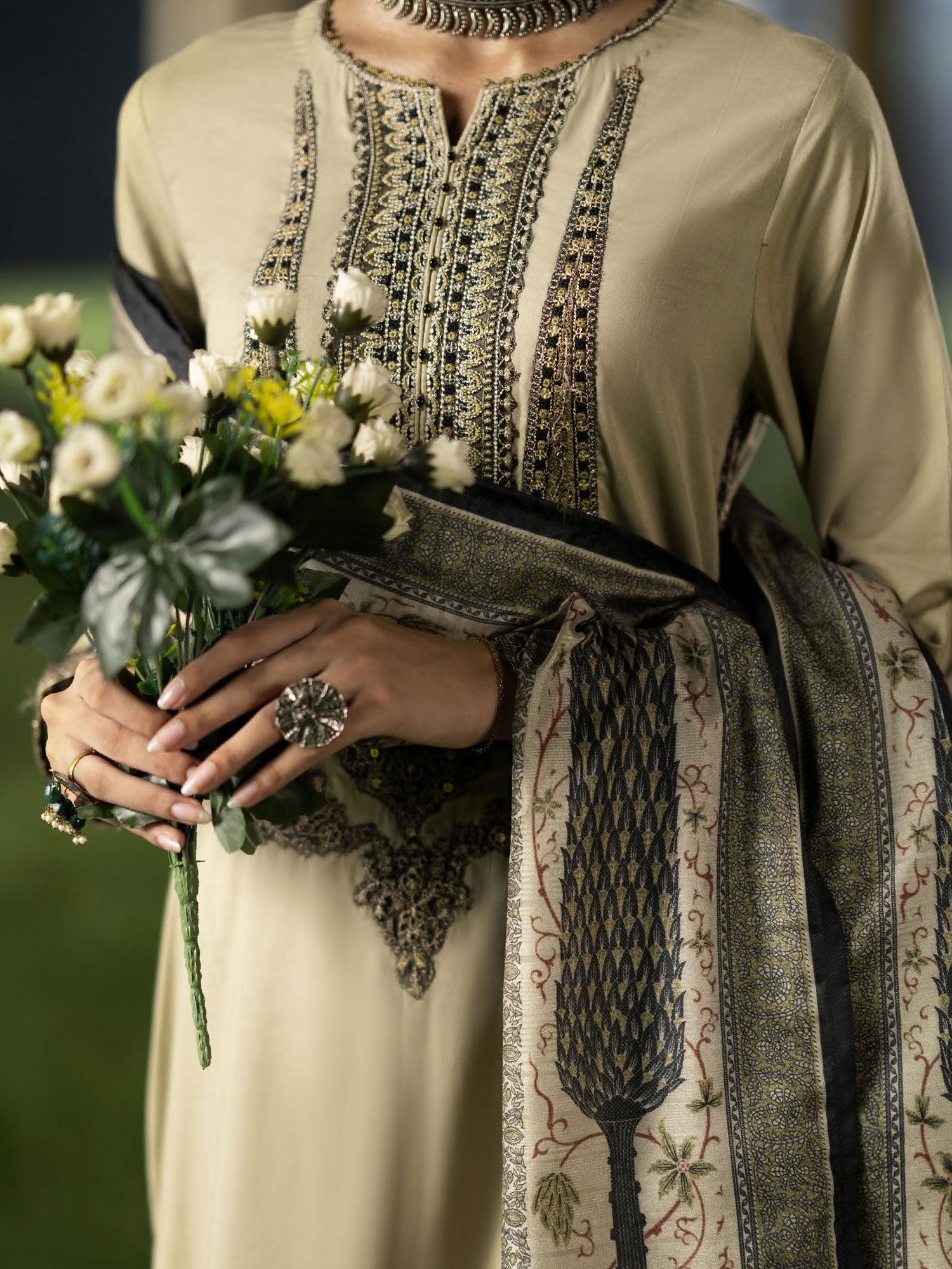 Casual Lite "Shanasai" Embroidered Winter Linen Suit - Beige-Green