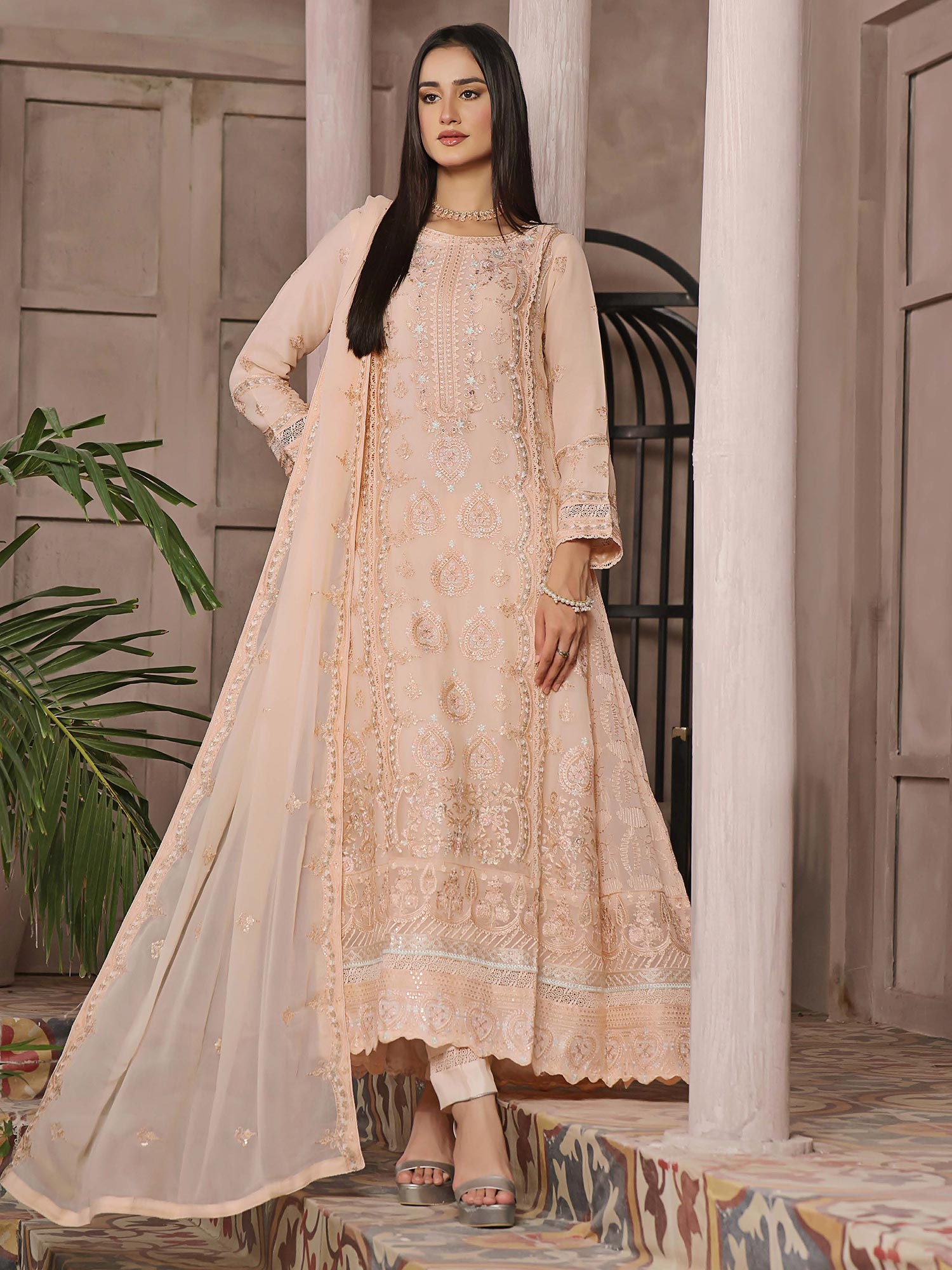 Wardah Uzair "Kanwal" Embroidered Chiffon Maxi Suit - Gulmeenah