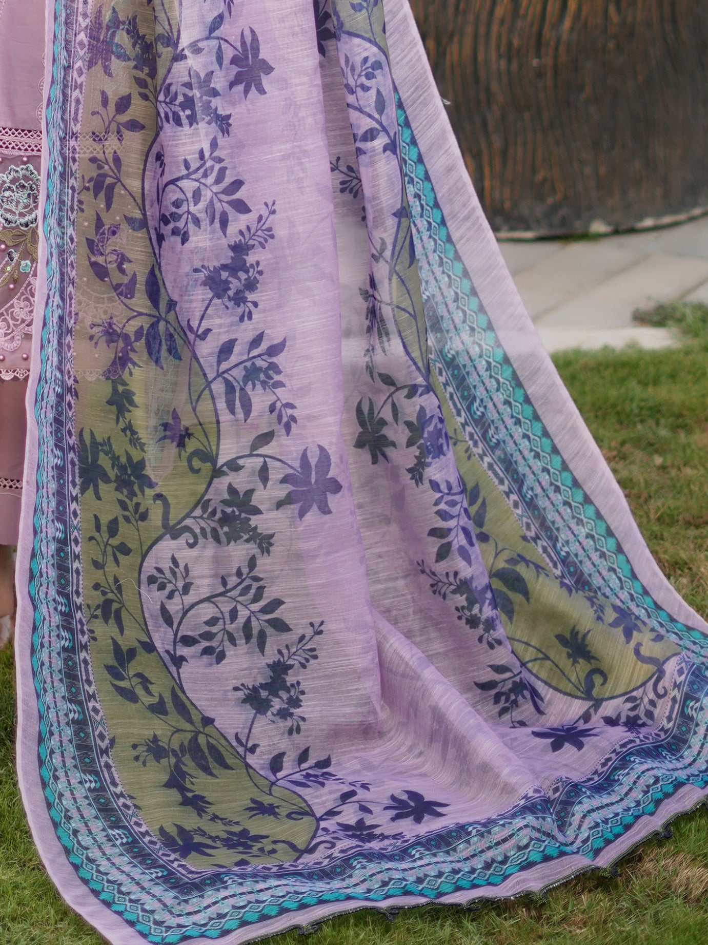 Munira Embroidered Lawn Suit (MSL-05) - Lilac