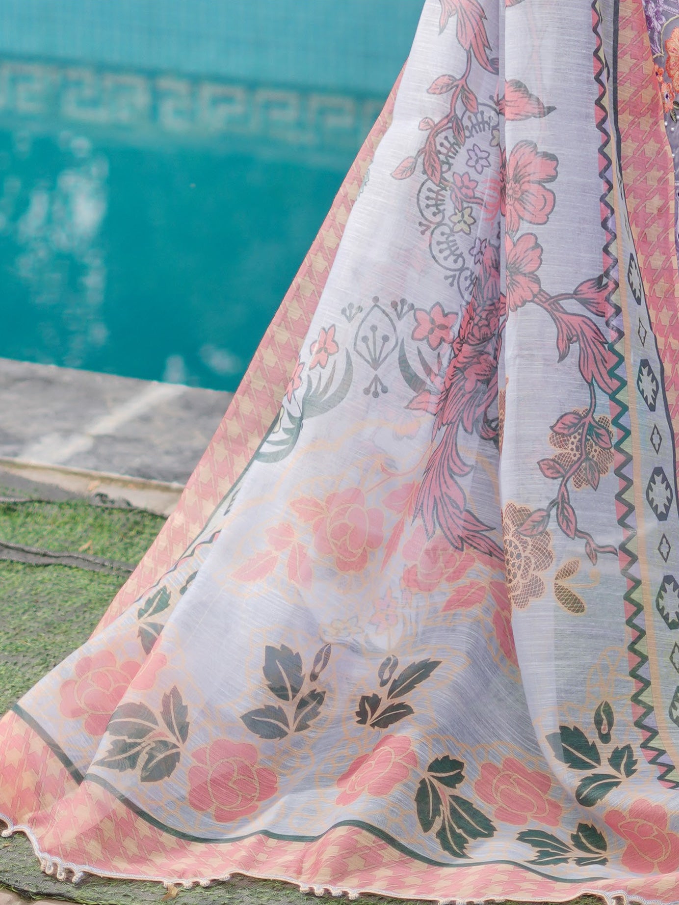 Munira Embroidered Lawn Suit (MSL-07) - Periwinkle Blue