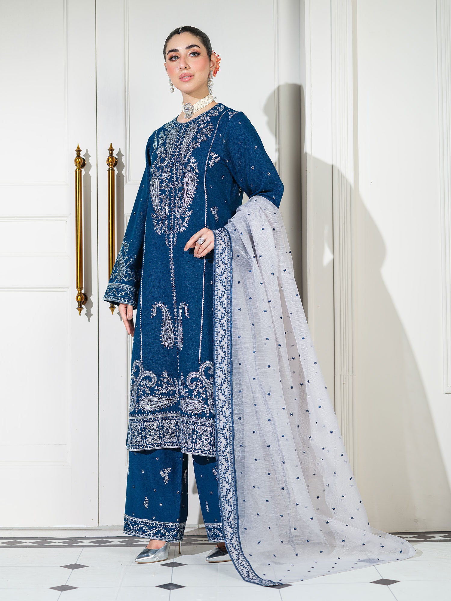 Heera's Embroidered Dhanak 3-Piece Suit - Sapphire Blue