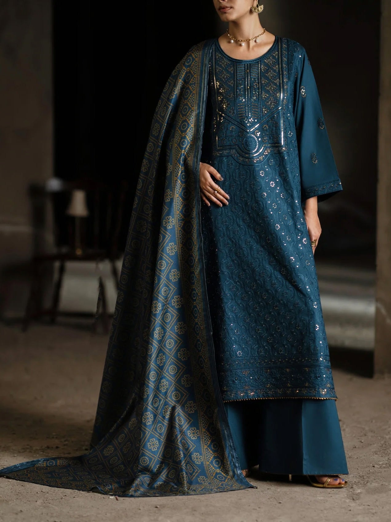 Casual Lite "Sham Vol II" Embroidered Silk-Viscose Suit - Teal Radiance