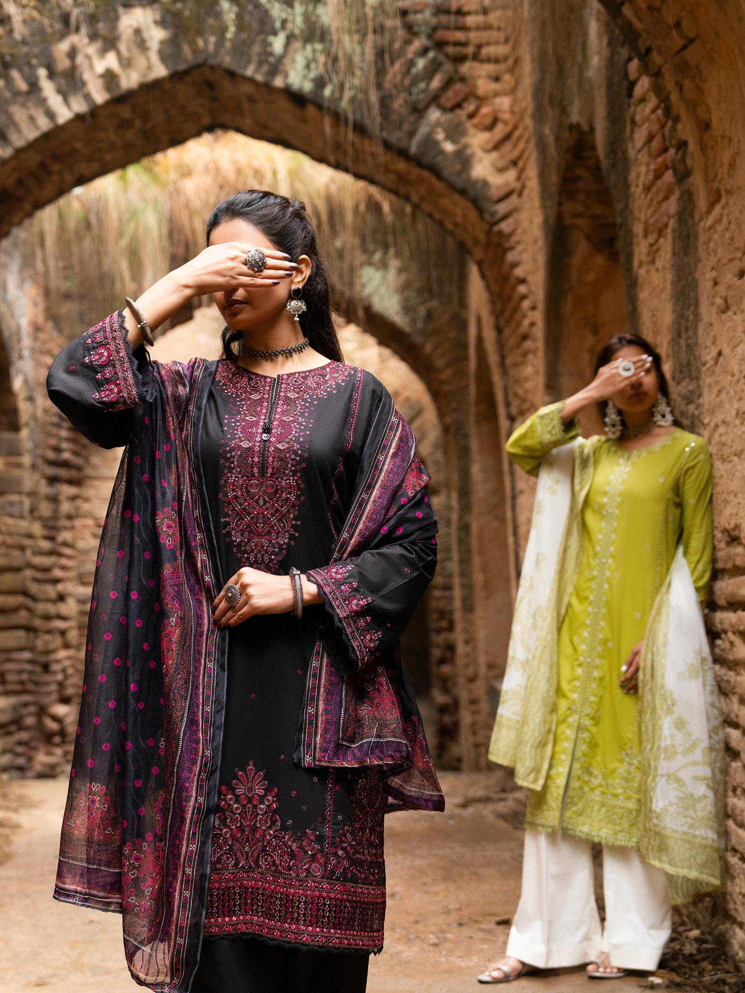 Casual Lite "Sky Stories" Summer Festive Suit - Mystic Black