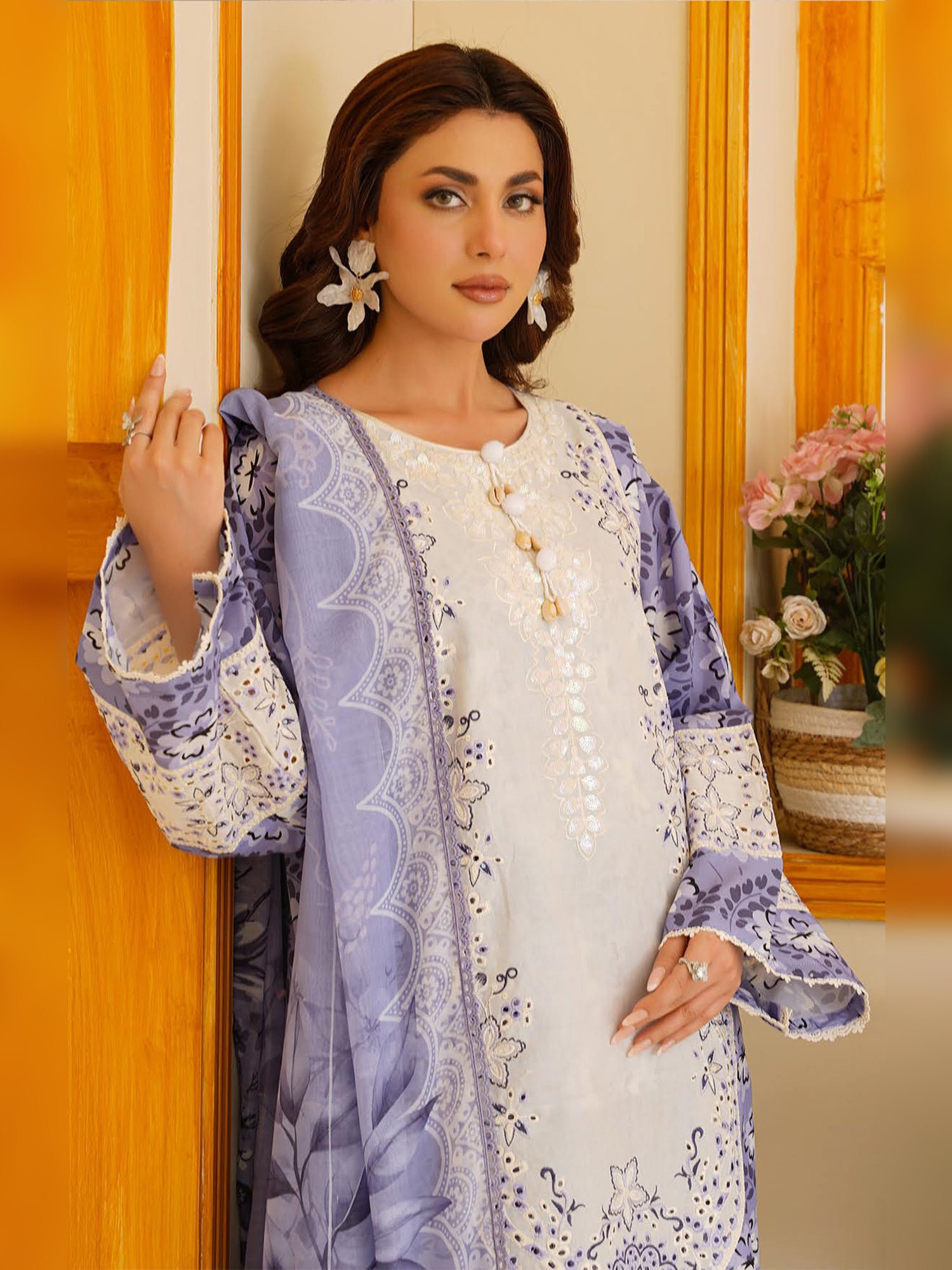 Lilac Embroidered Cotton-Lawn 3-Piece Suit (MD01-A)