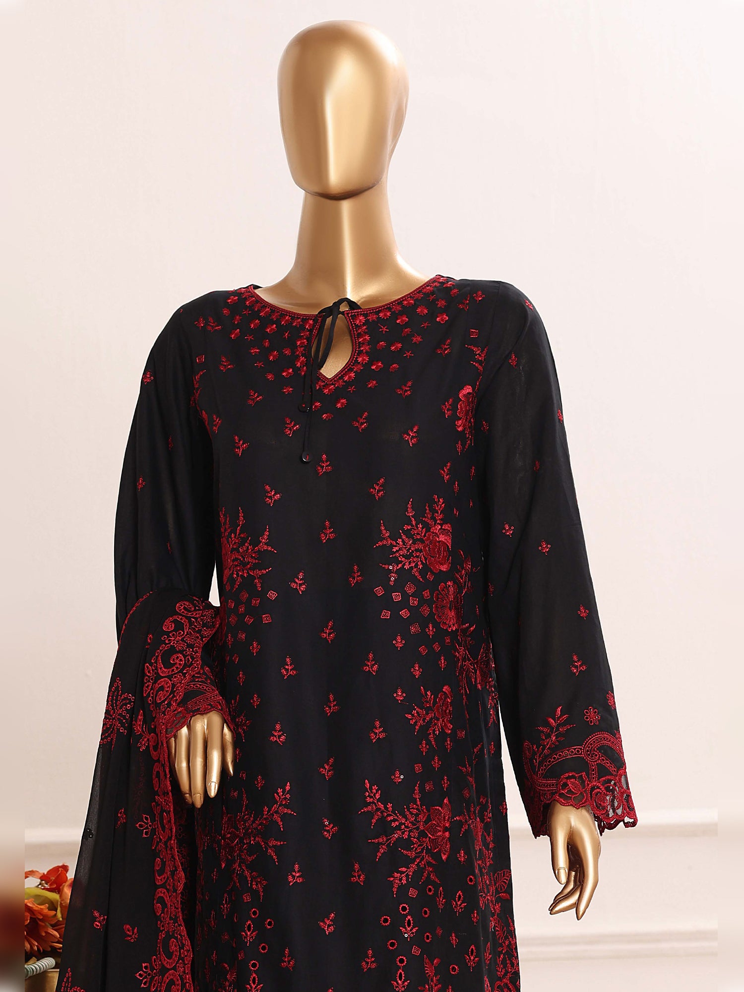 HZ Embroidered Chikankari Lawn 3-Piece Suit - Black