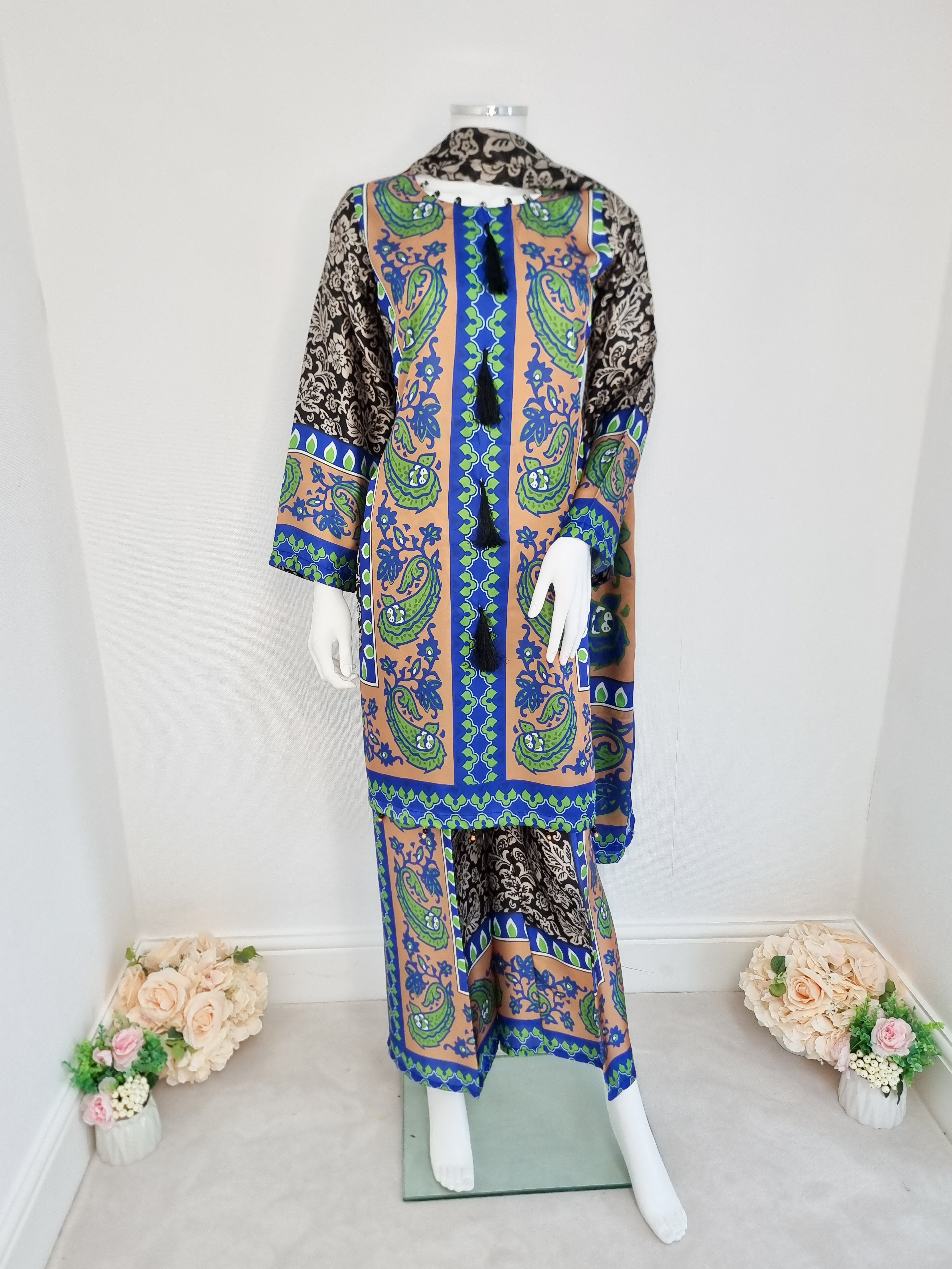 Blue & Green Full Silk 3-Piece Suit
