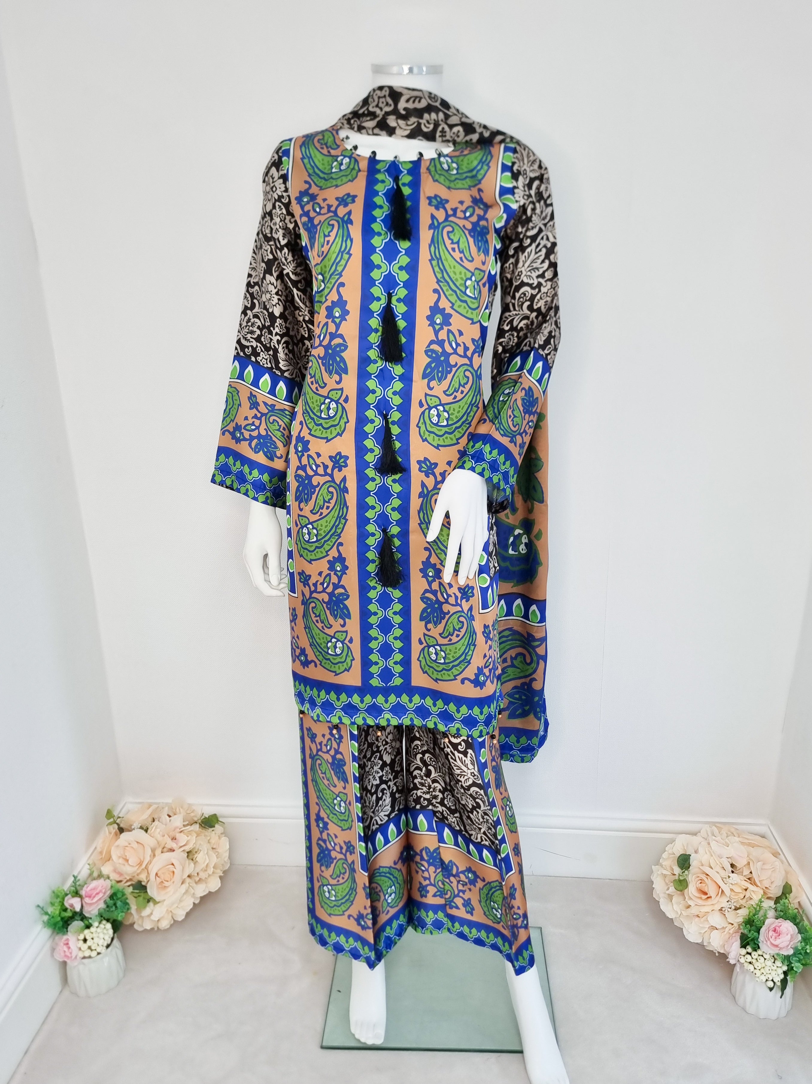 Blue & Green Full Silk 3-Piece Suit