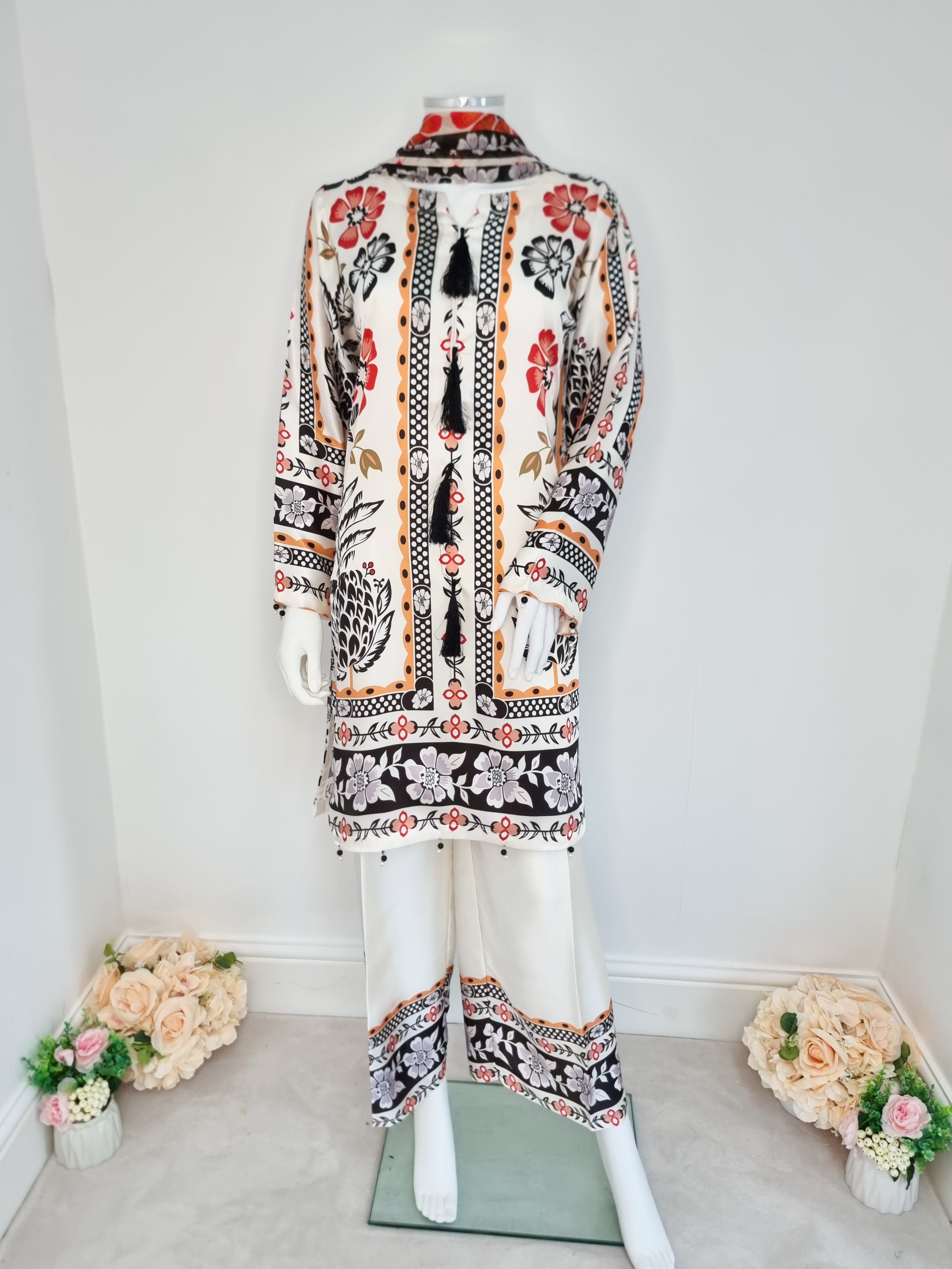 Off-White Full Silk 3-Piece Suit