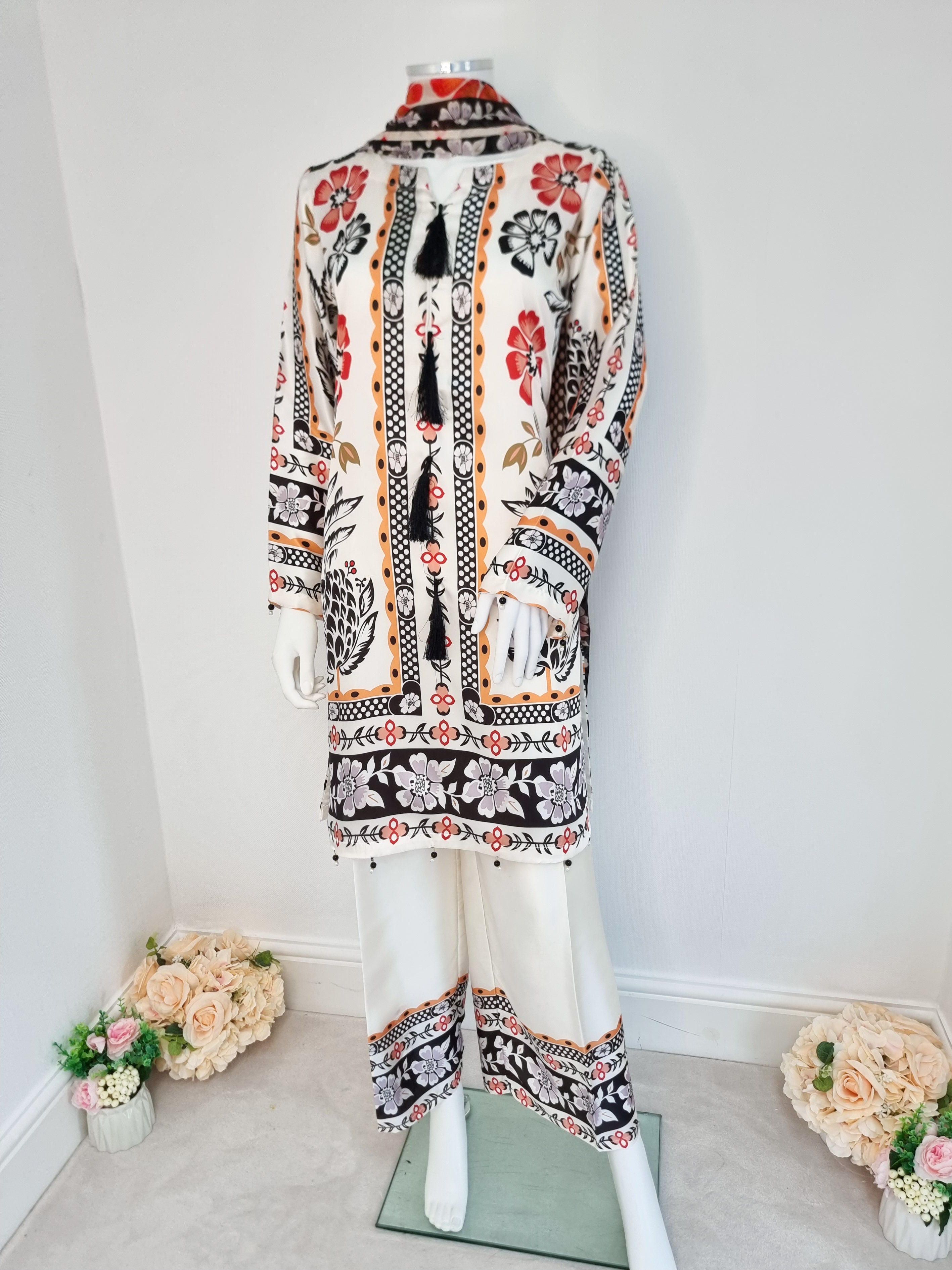 Off-White Full Silk 3-Piece Suit