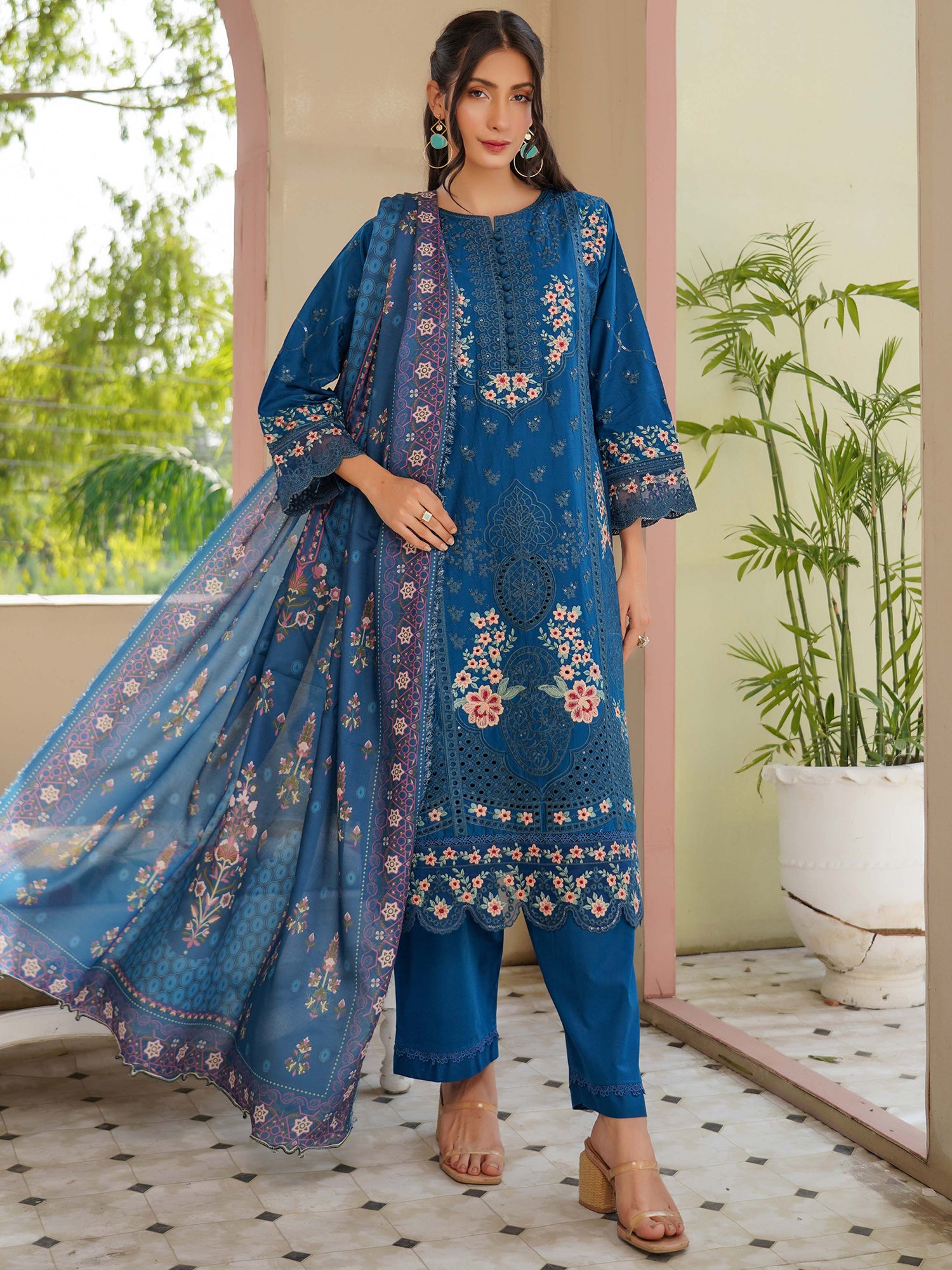 Munira Embroidered Lawn Suit (Vol.49 - D03) - Blue