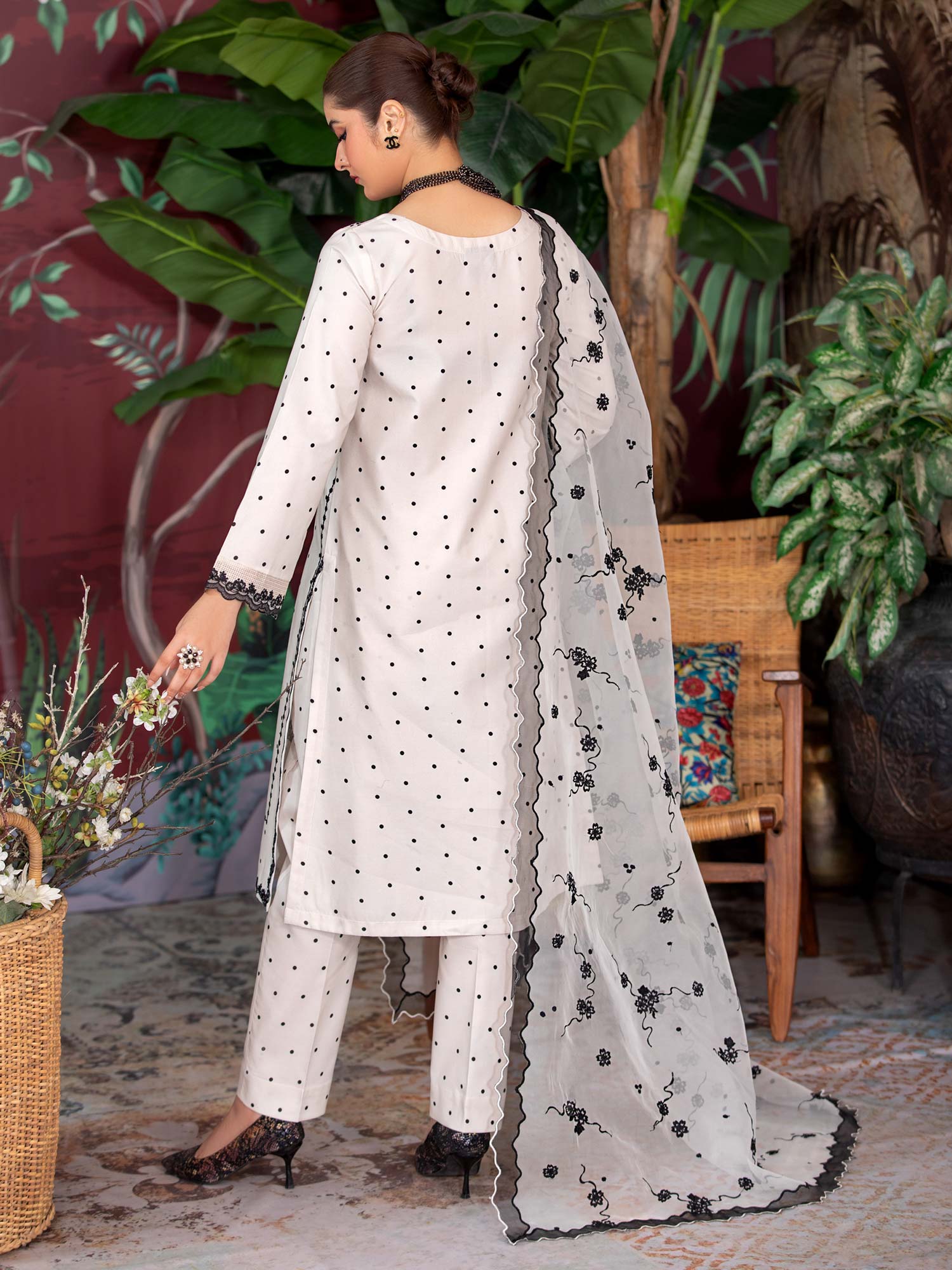 Heera's White & Black Embroidered Winter Linen Suit