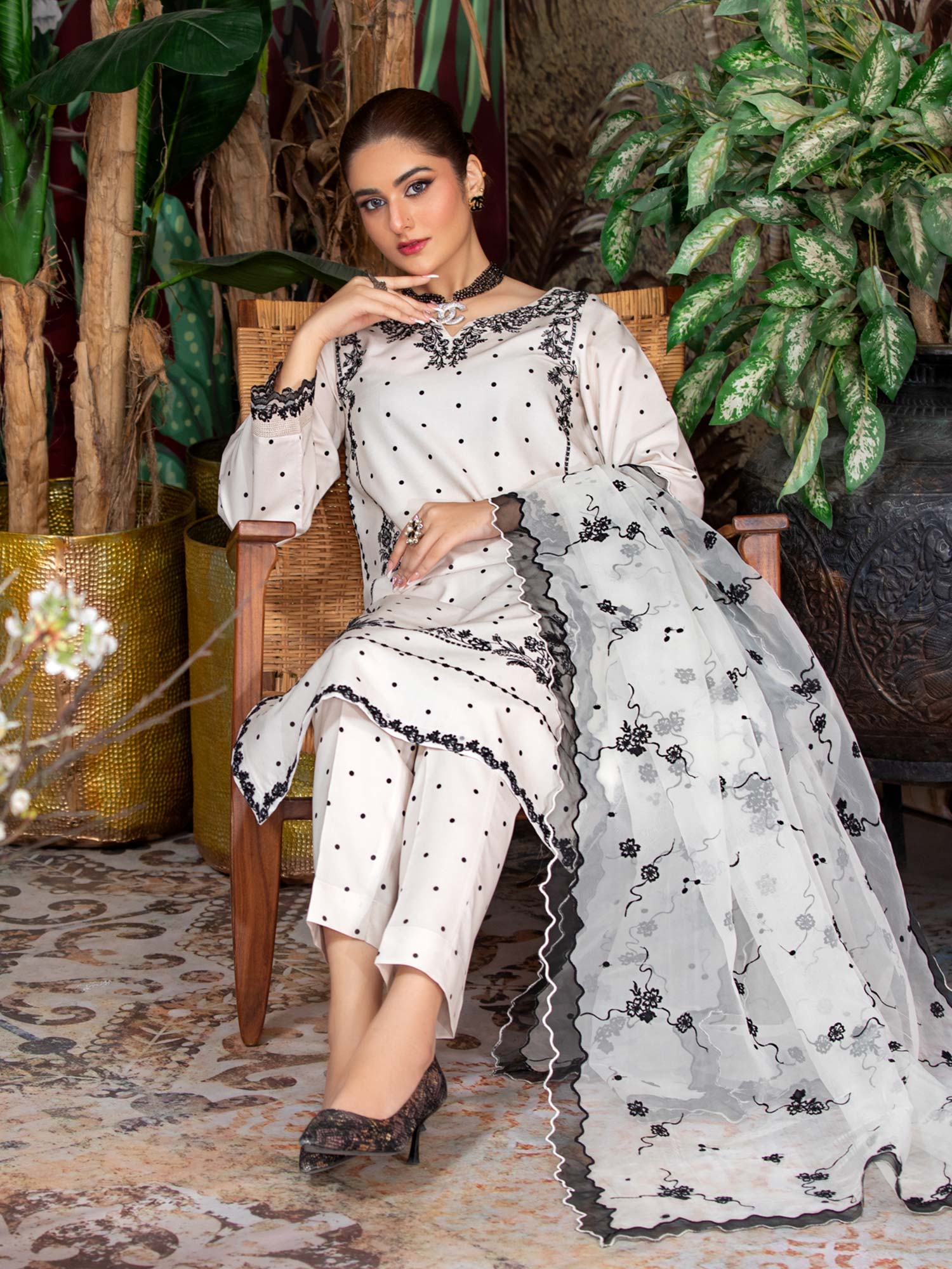 Heera's White & Black Embroidered Winter Linen Suit