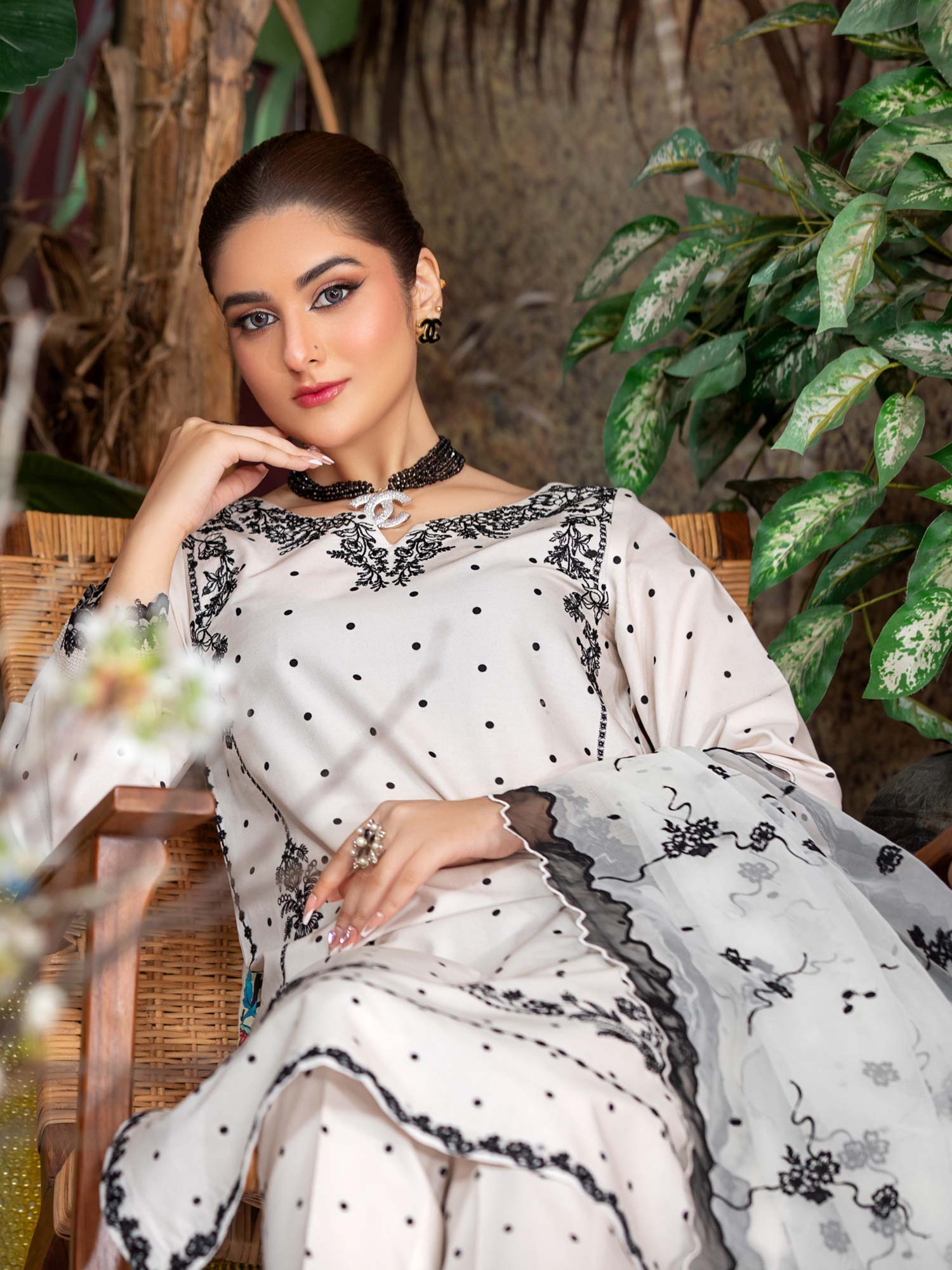 Heera's White & Black Embroidered Winter Linen Suit