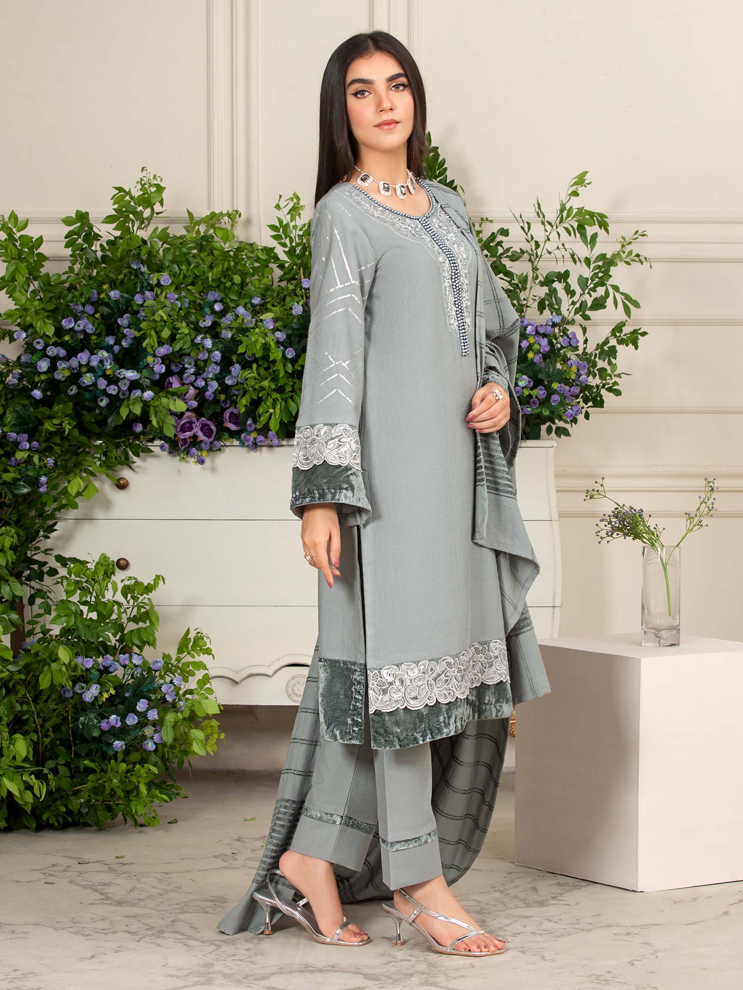 Heera's Grey Linen & Velvet Suit with Pashmina Shawl