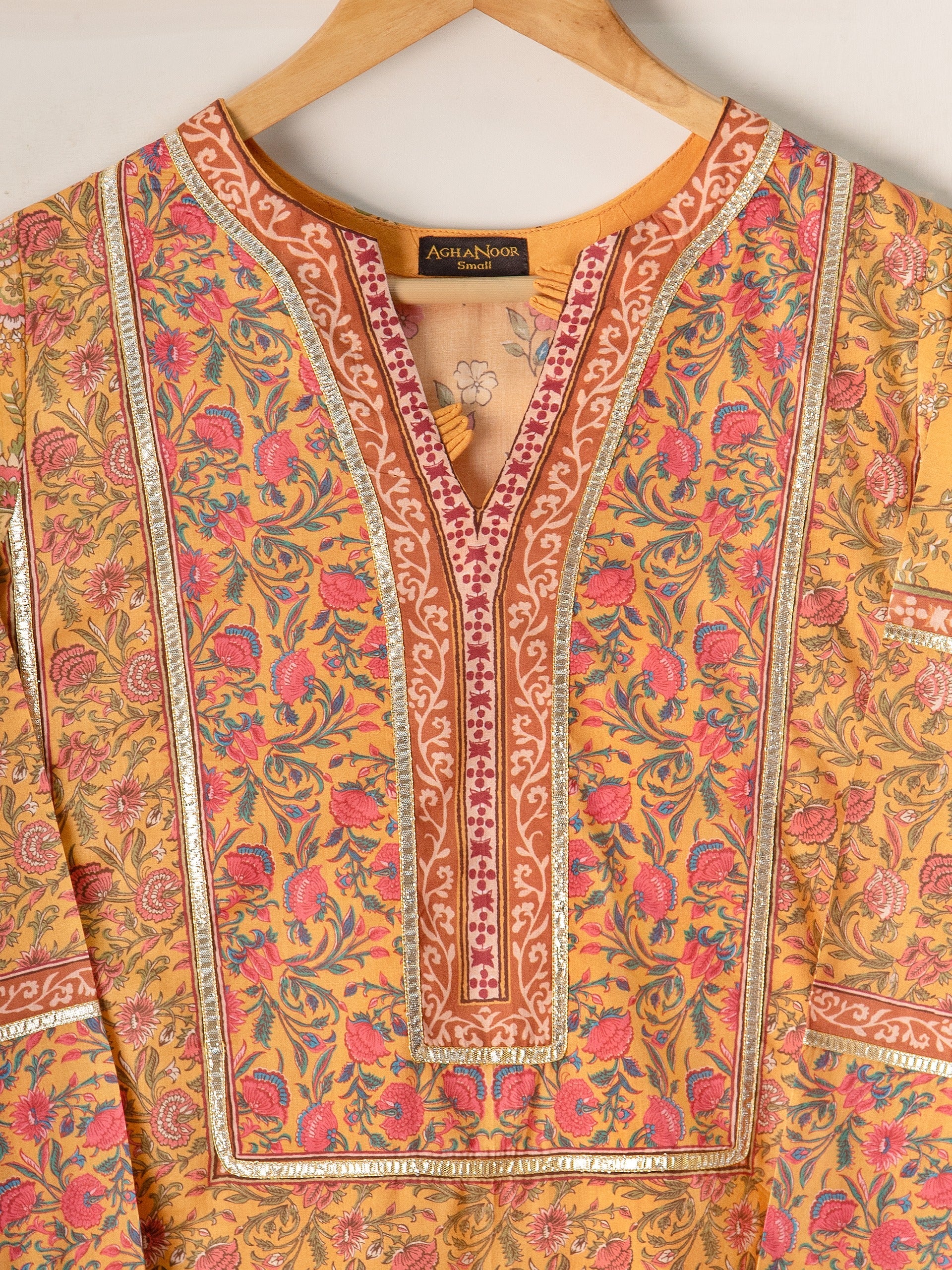 Agha Noor Yellow Cambric 2-Piece (Shirt + Dupatta)