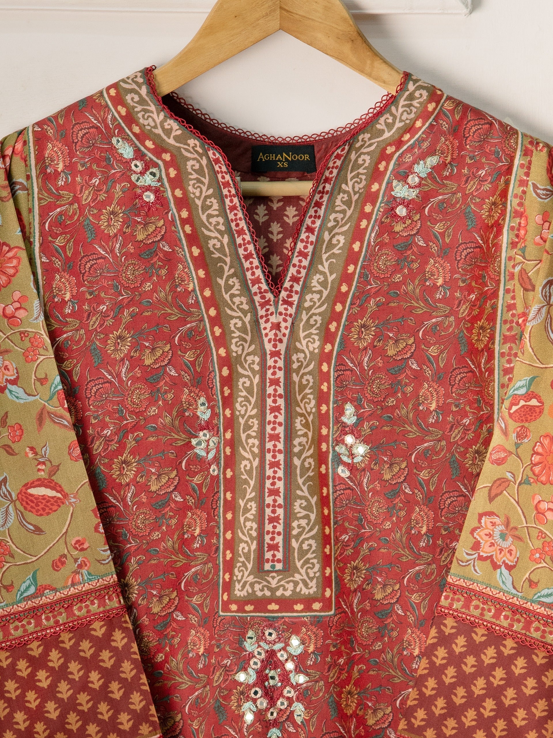 Agha Noor Red Cambric 2-Piece (Shirt + Dupatta)