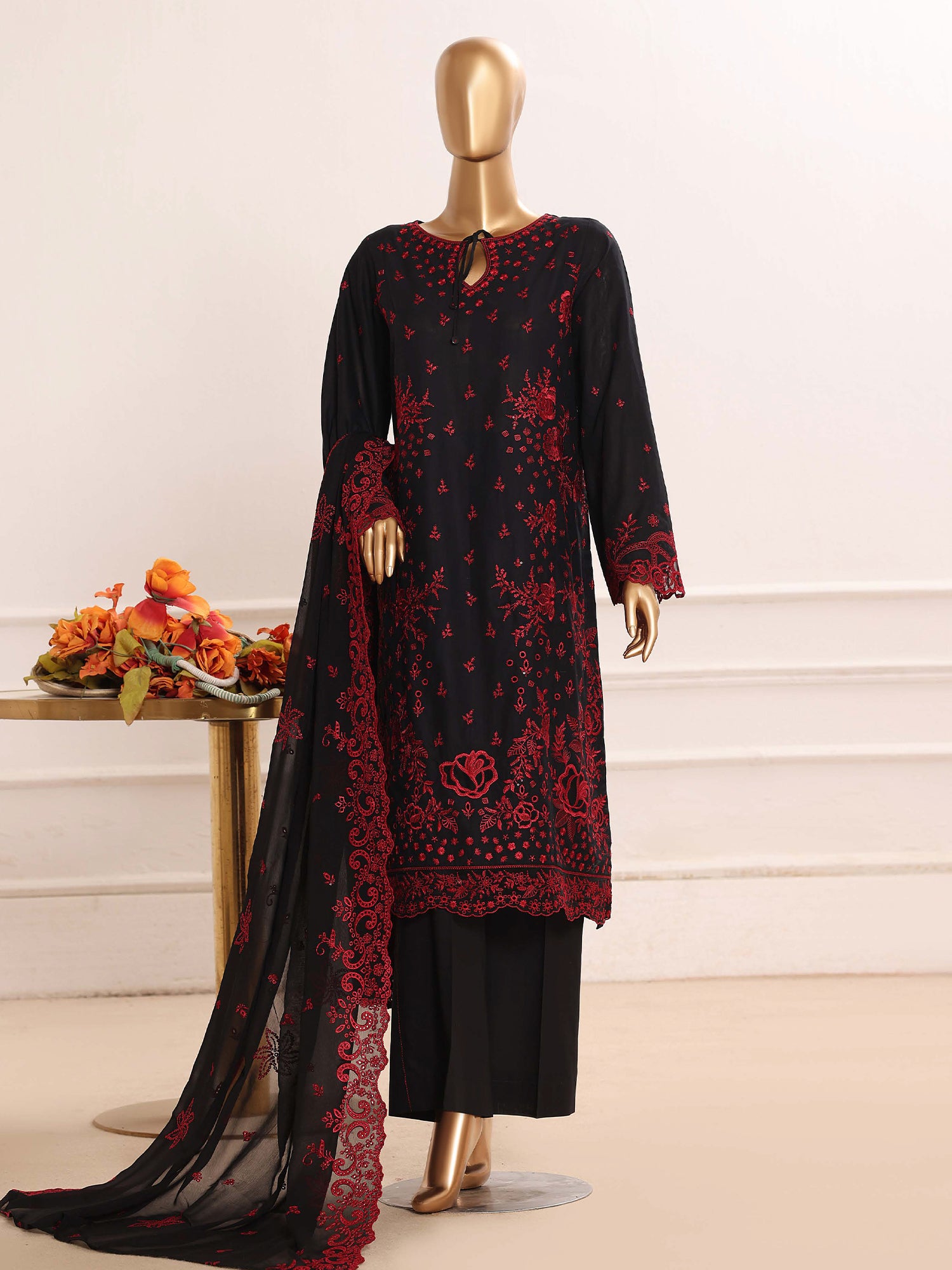 HZ Embroidered Chikankari Lawn 3-Piece Suit - Black