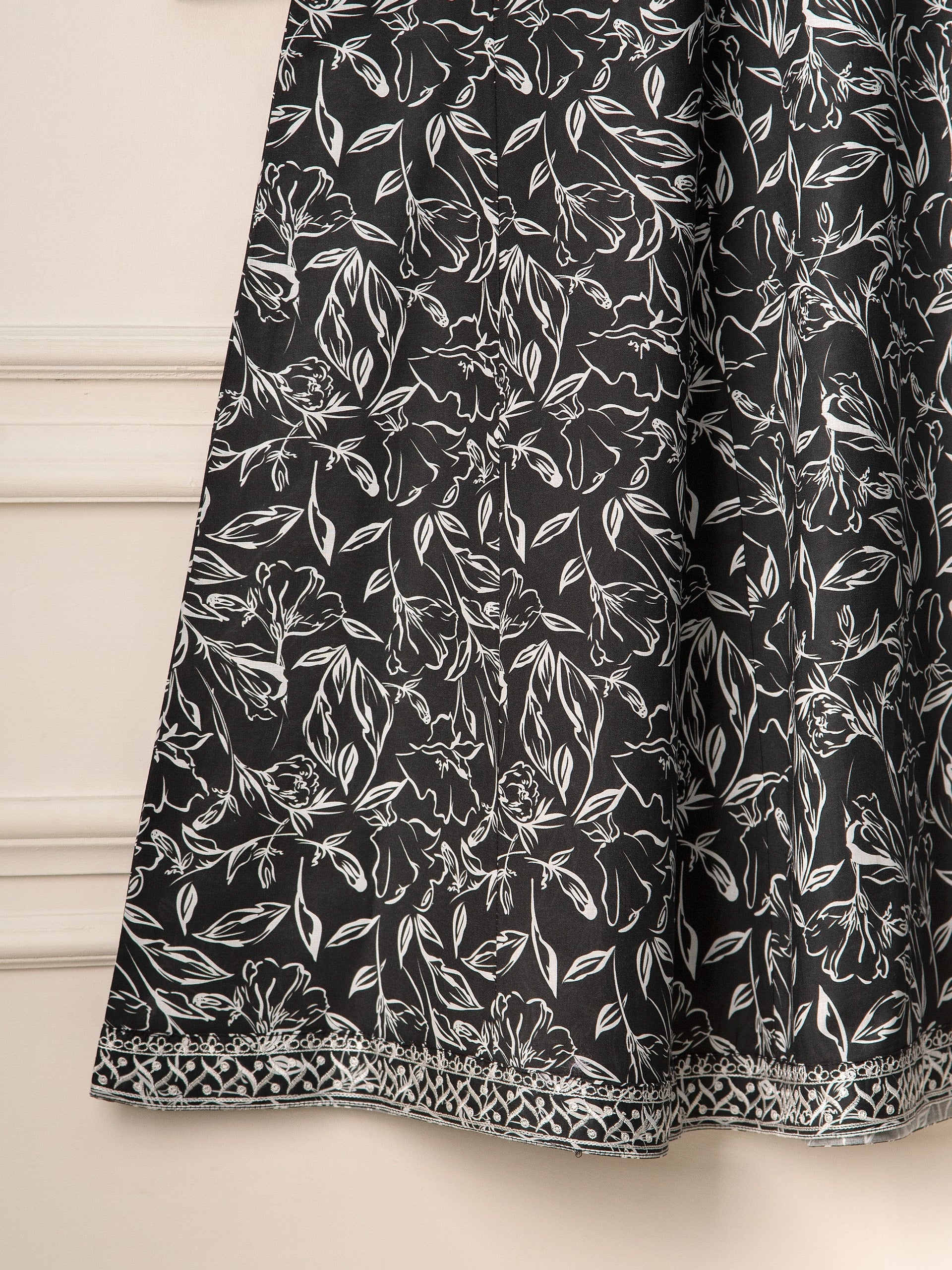 Agha Noor Black Embroidered Cambric 2-Piece (Shirt + Trouser)