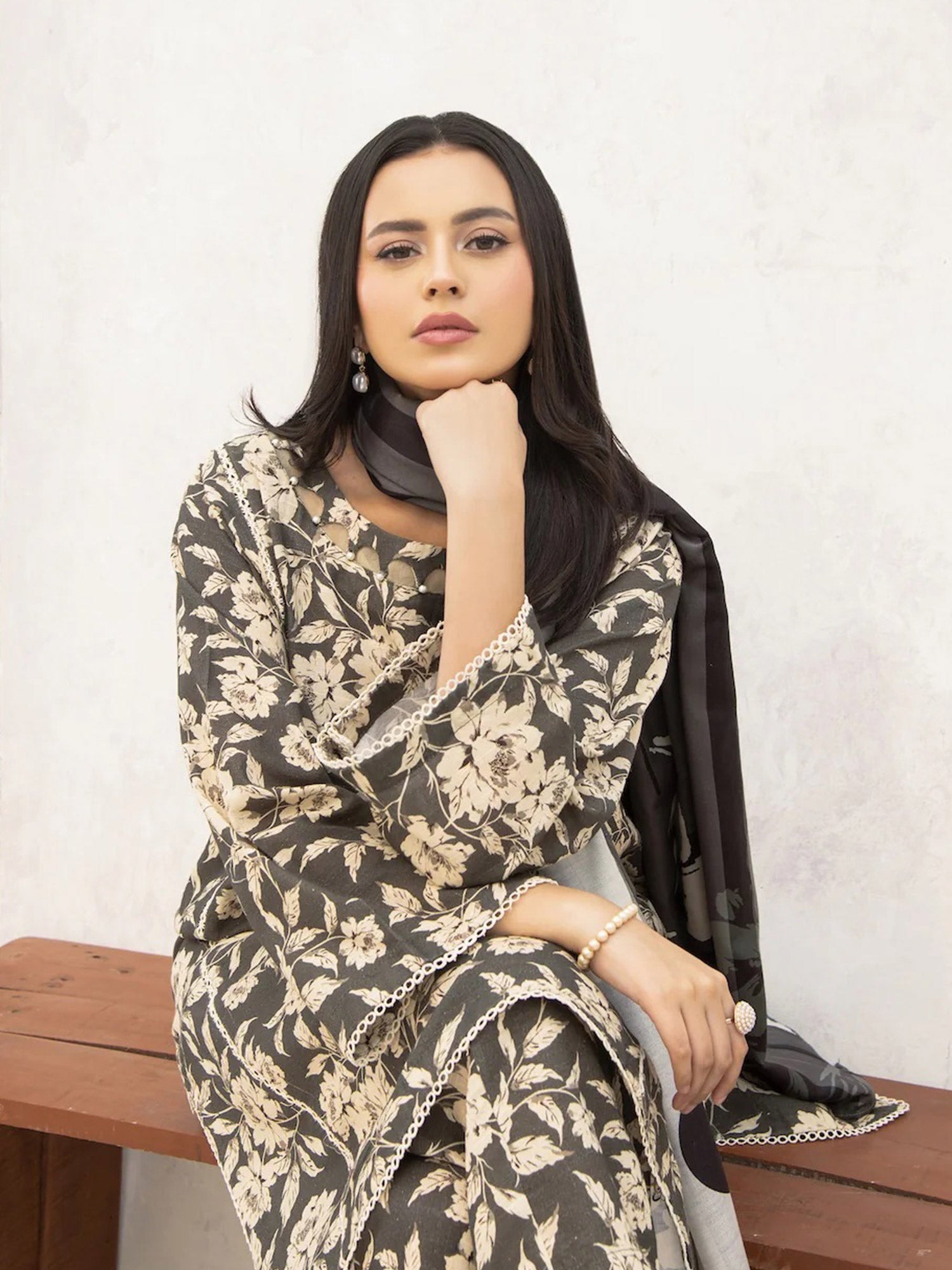 Ally's "Forbidden Flowers" Khaddar 3-Piece Suit - Dark Olive